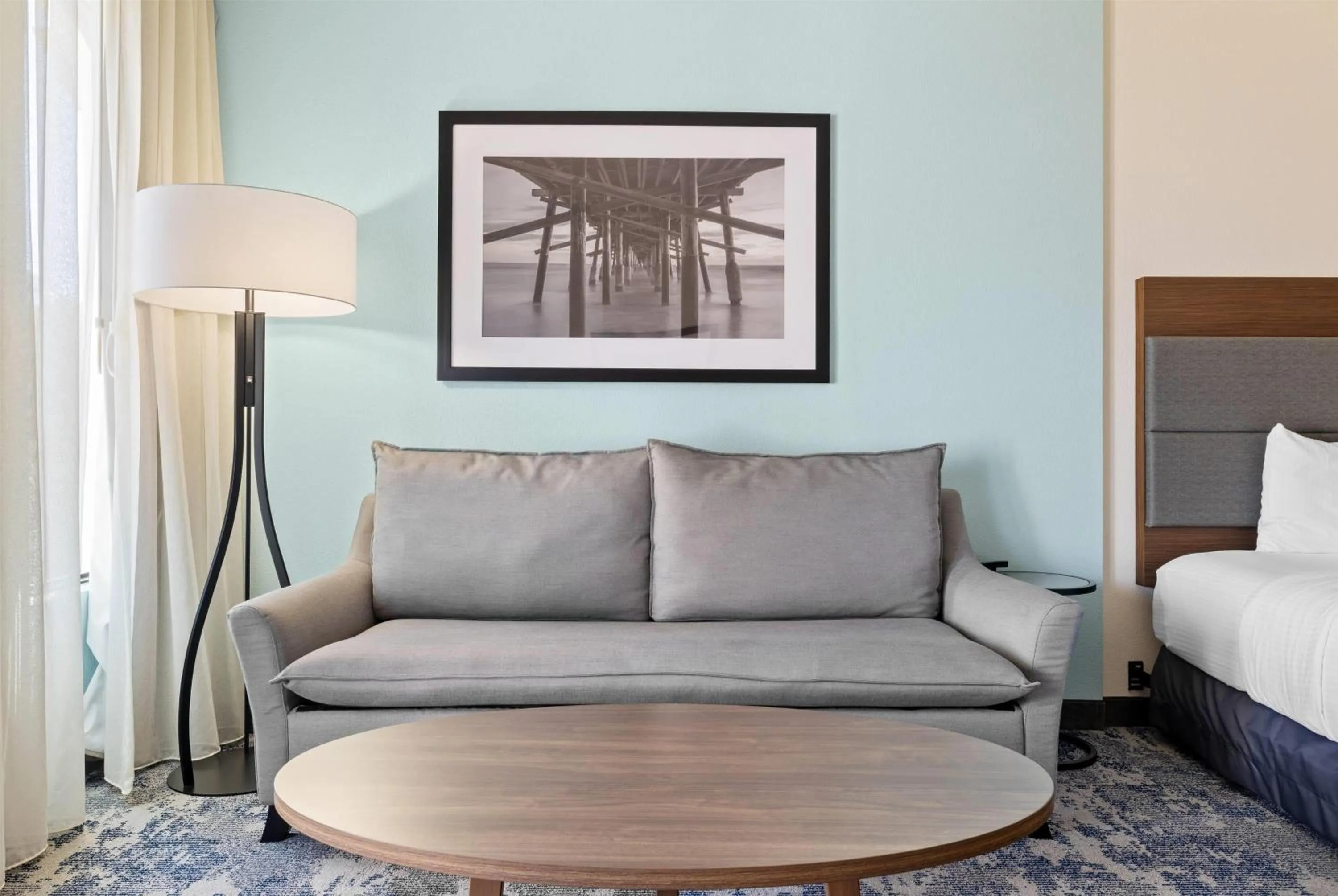 Photo of the whole room, Bed in La Quinta Inn & Suites by Wyndham Santa Cruz