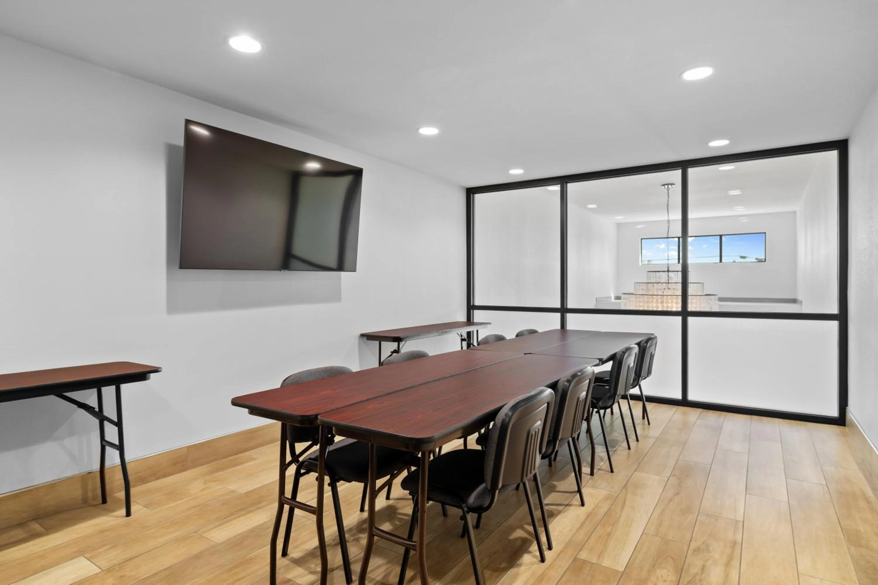 Meeting/conference room in La Quinta Inn & Suites by Wyndham Santa Cruz