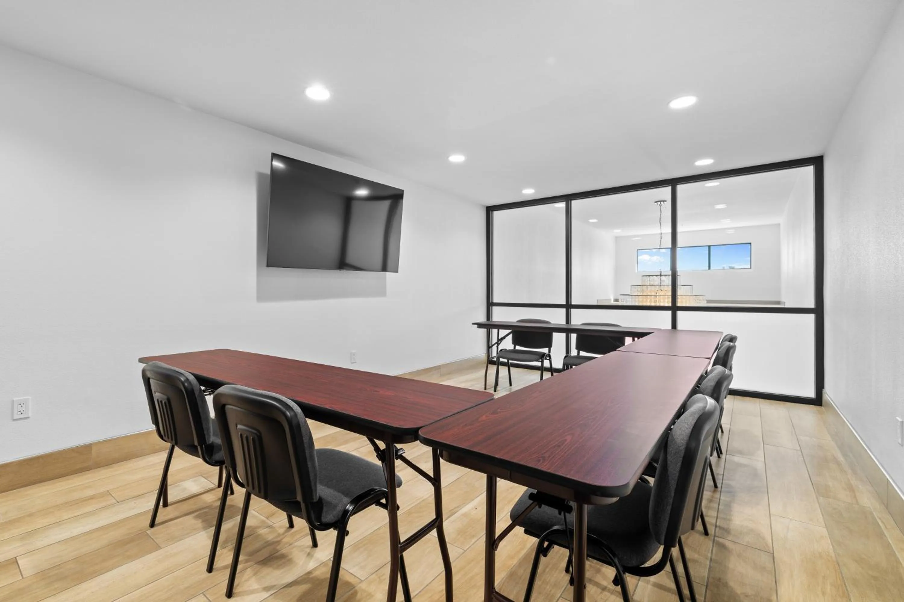 Meeting/conference room in La Quinta Inn & Suites by Wyndham Santa Cruz