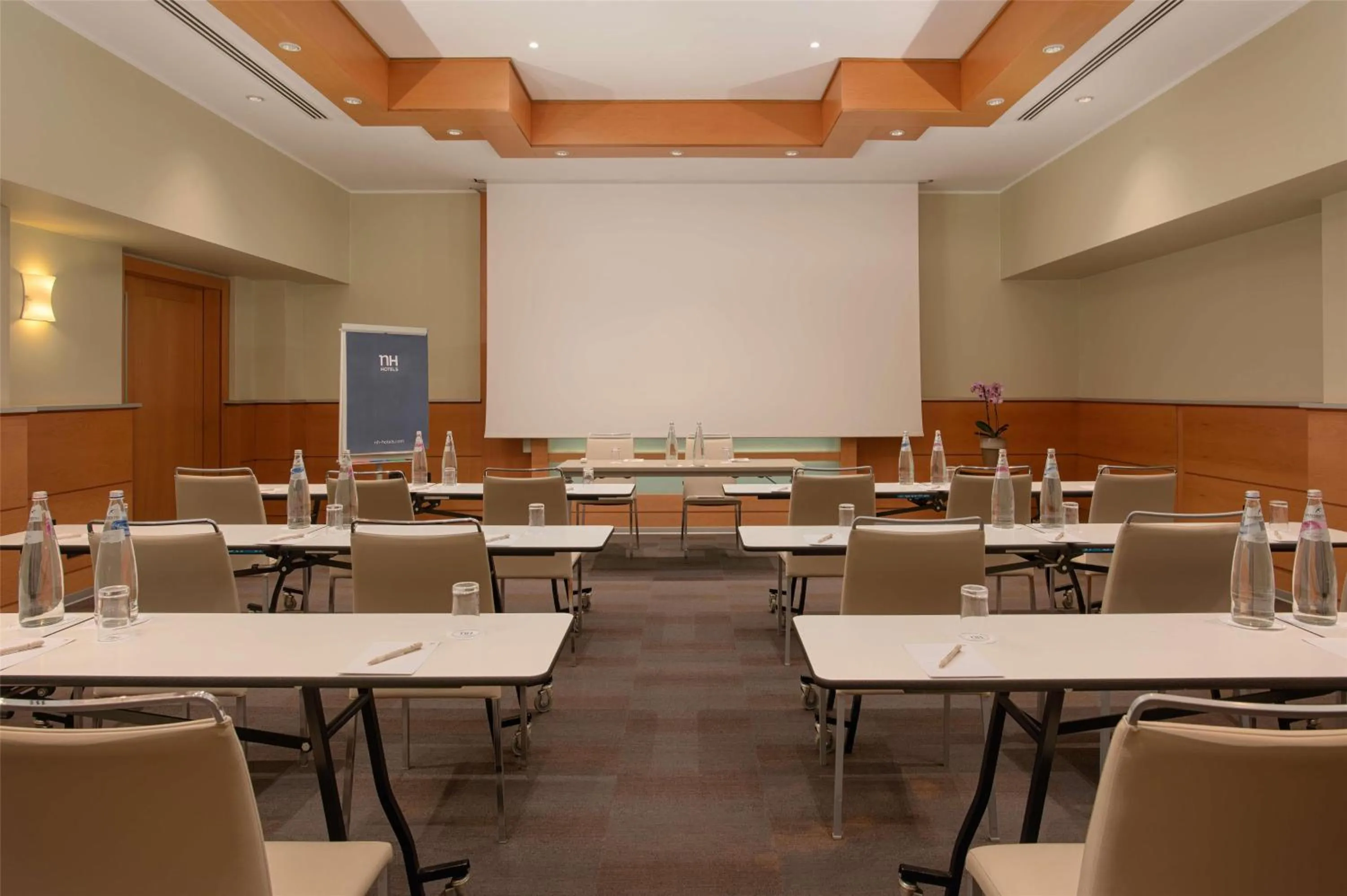 Meeting/conference room in NH Milano Machiavelli