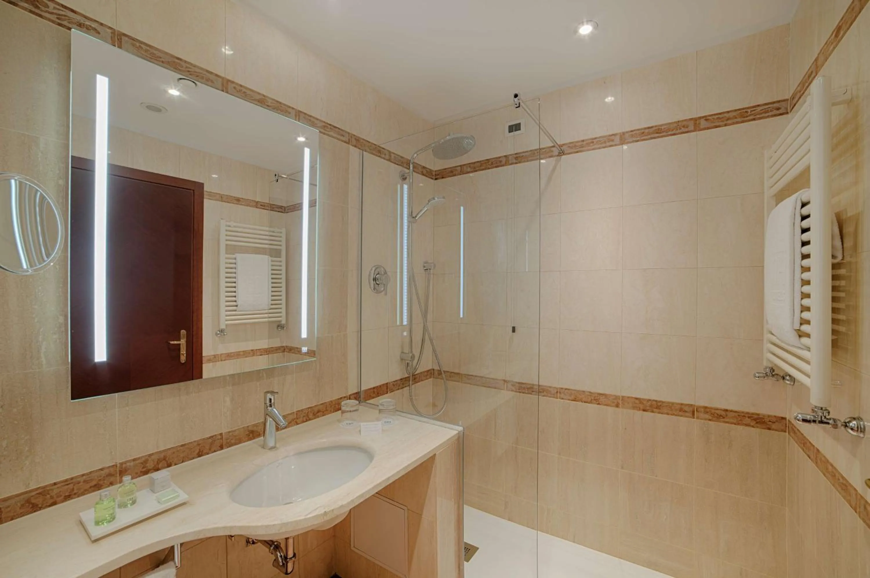 Bathroom in NH Milano Machiavelli