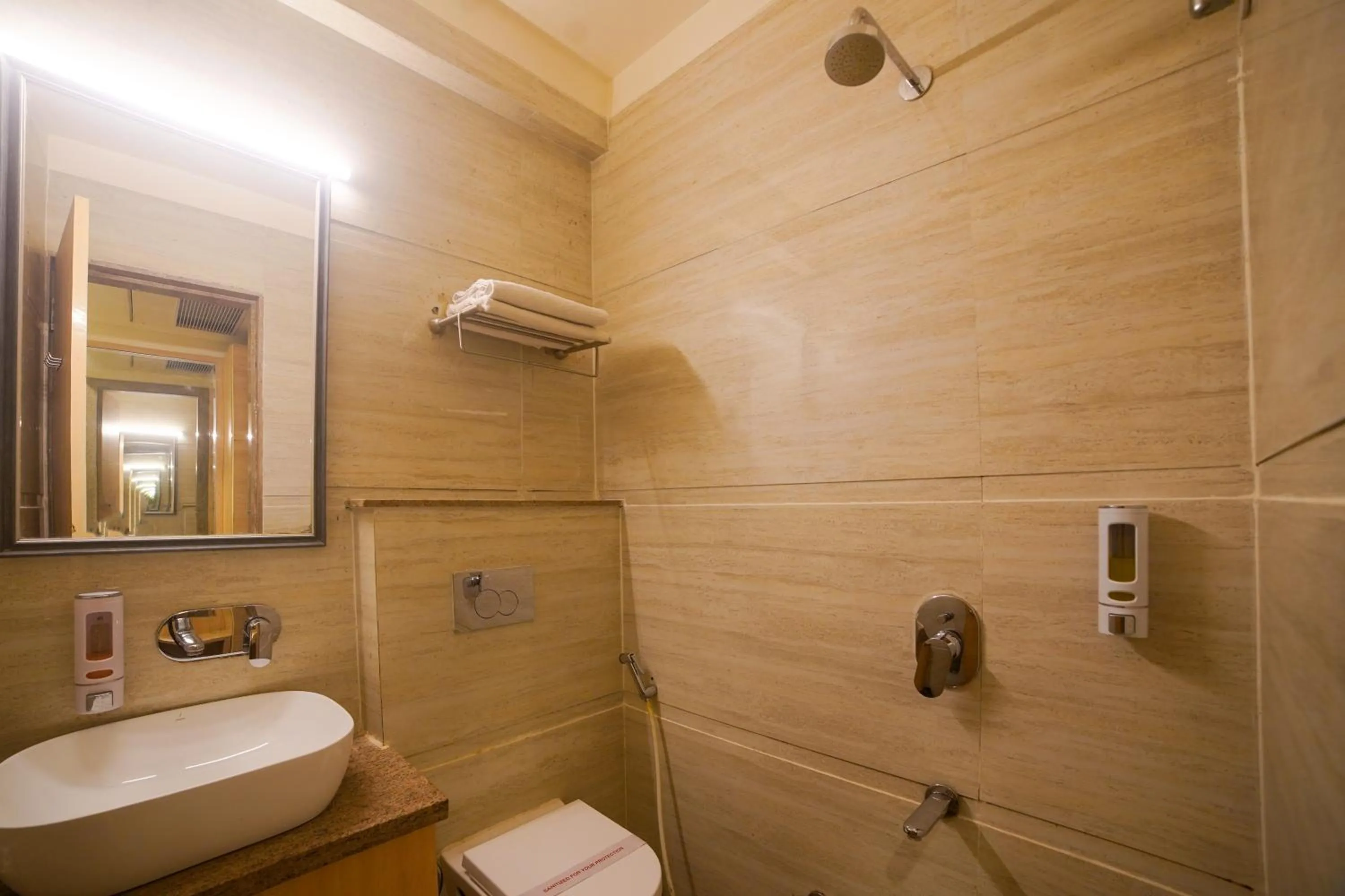 Bathroom in Hotel Centre Park Bhopal