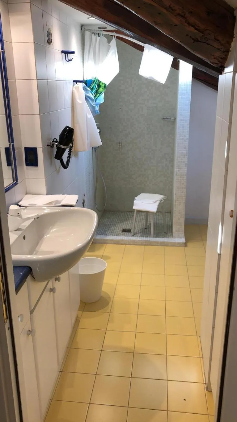 Bathroom in Artua'&Solferino