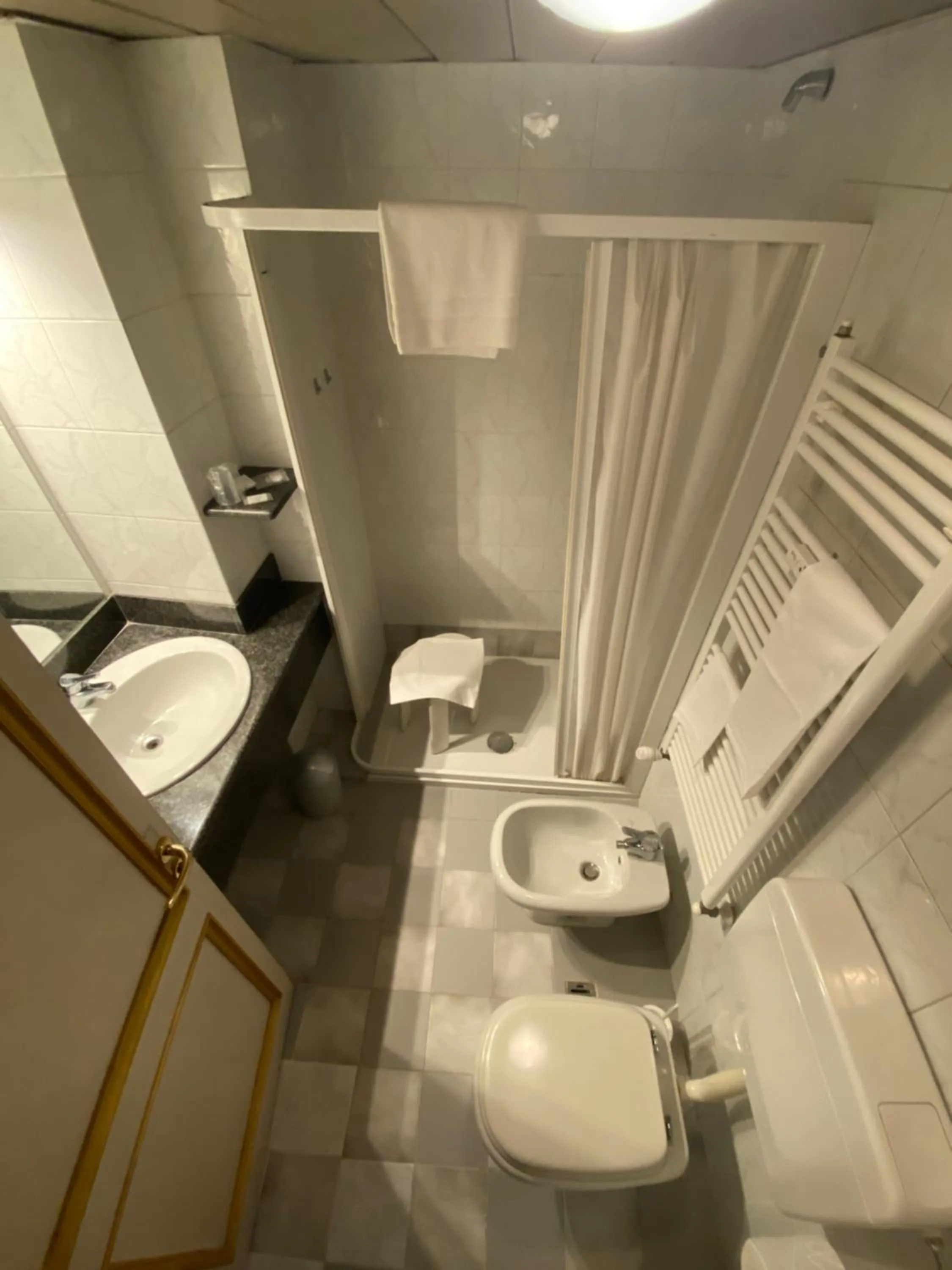 Bathroom in Artua'&Solferino