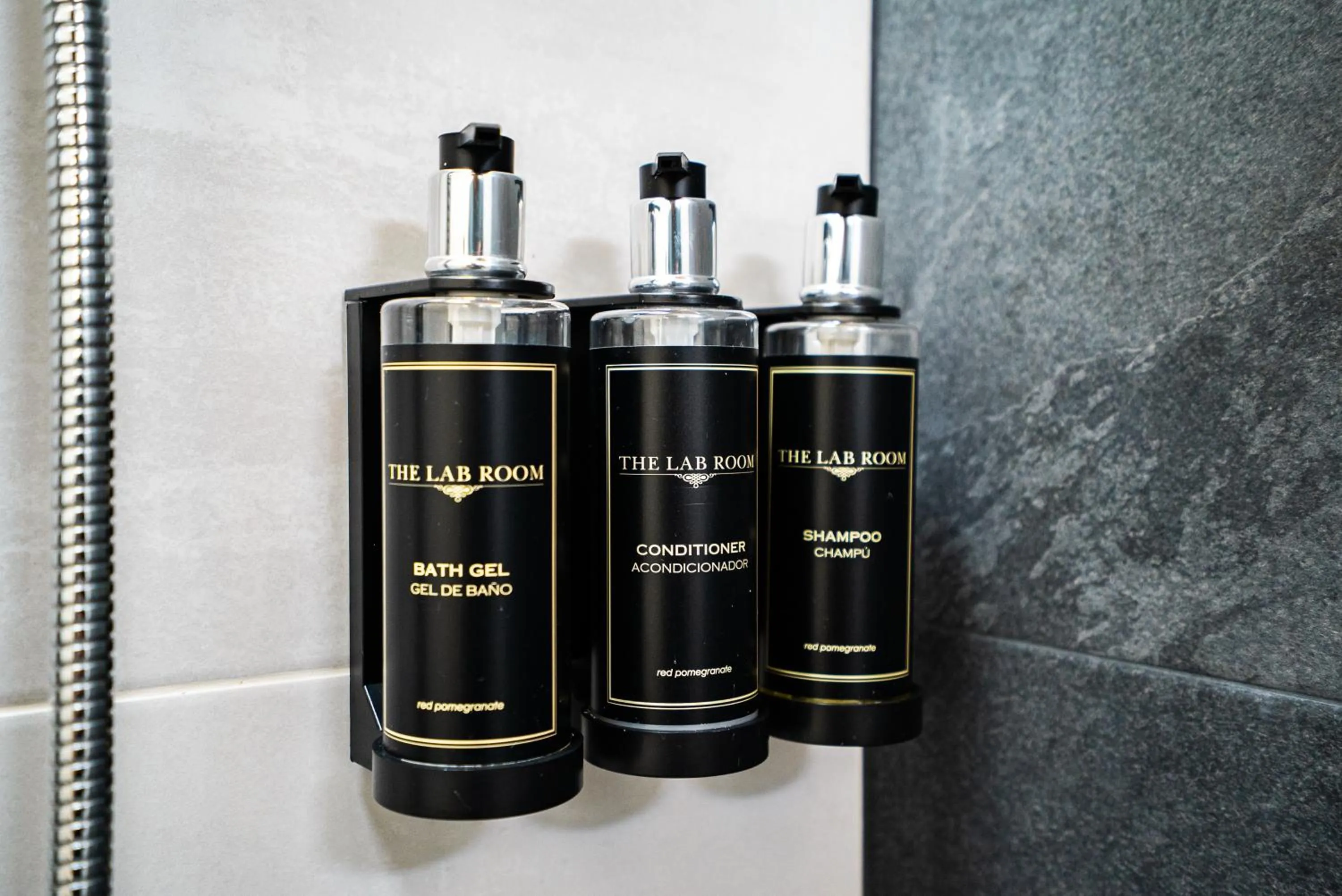 Bathroom in Smartr Madrid Gran Via Apartments