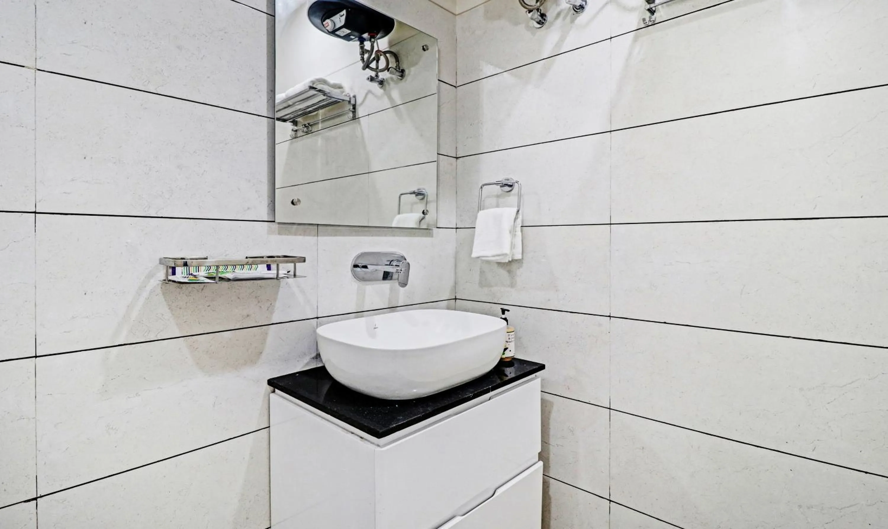 Bathroom in Treebo Kamron Regency Sector 80