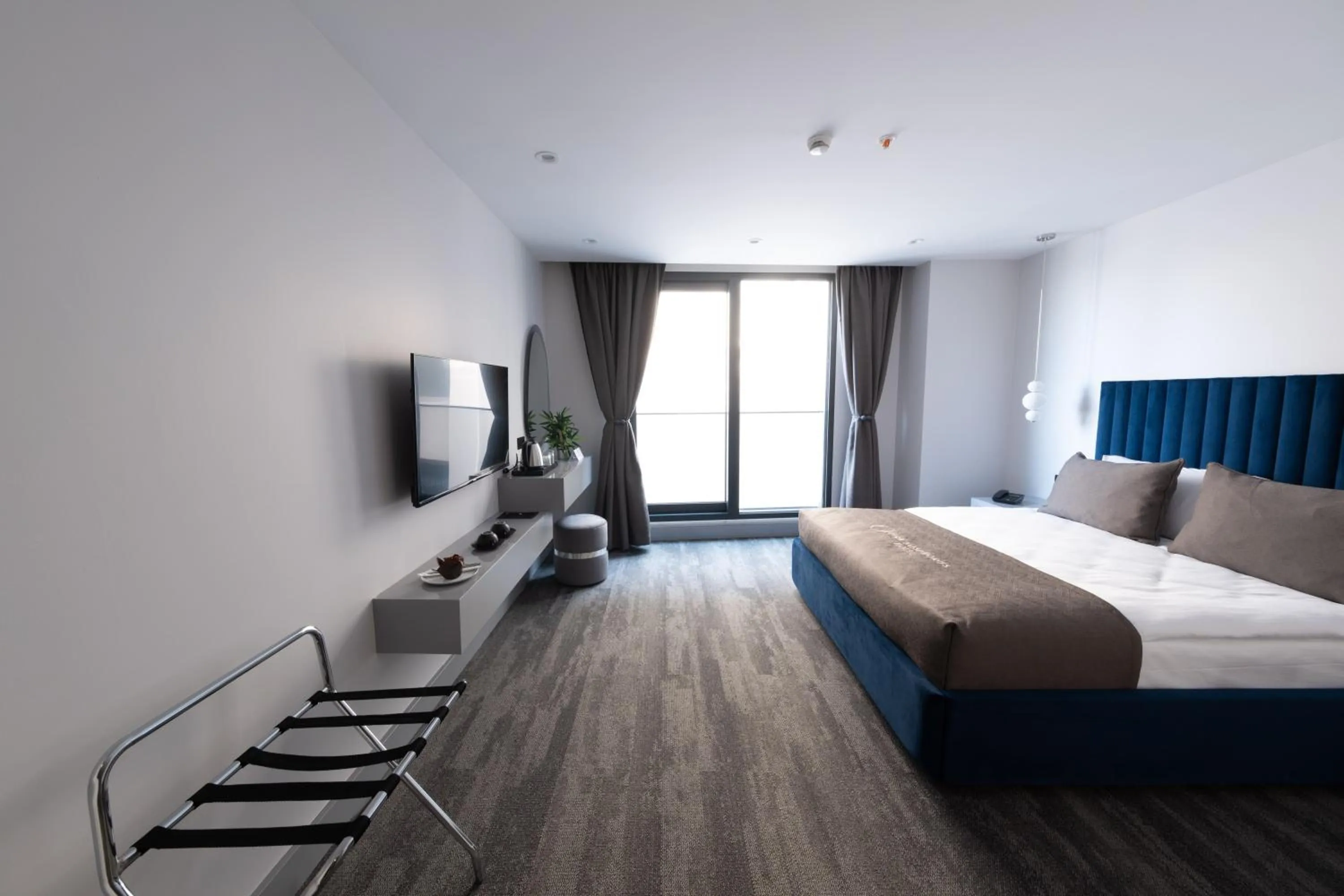 Bed in Pera Bosphorus Hotel