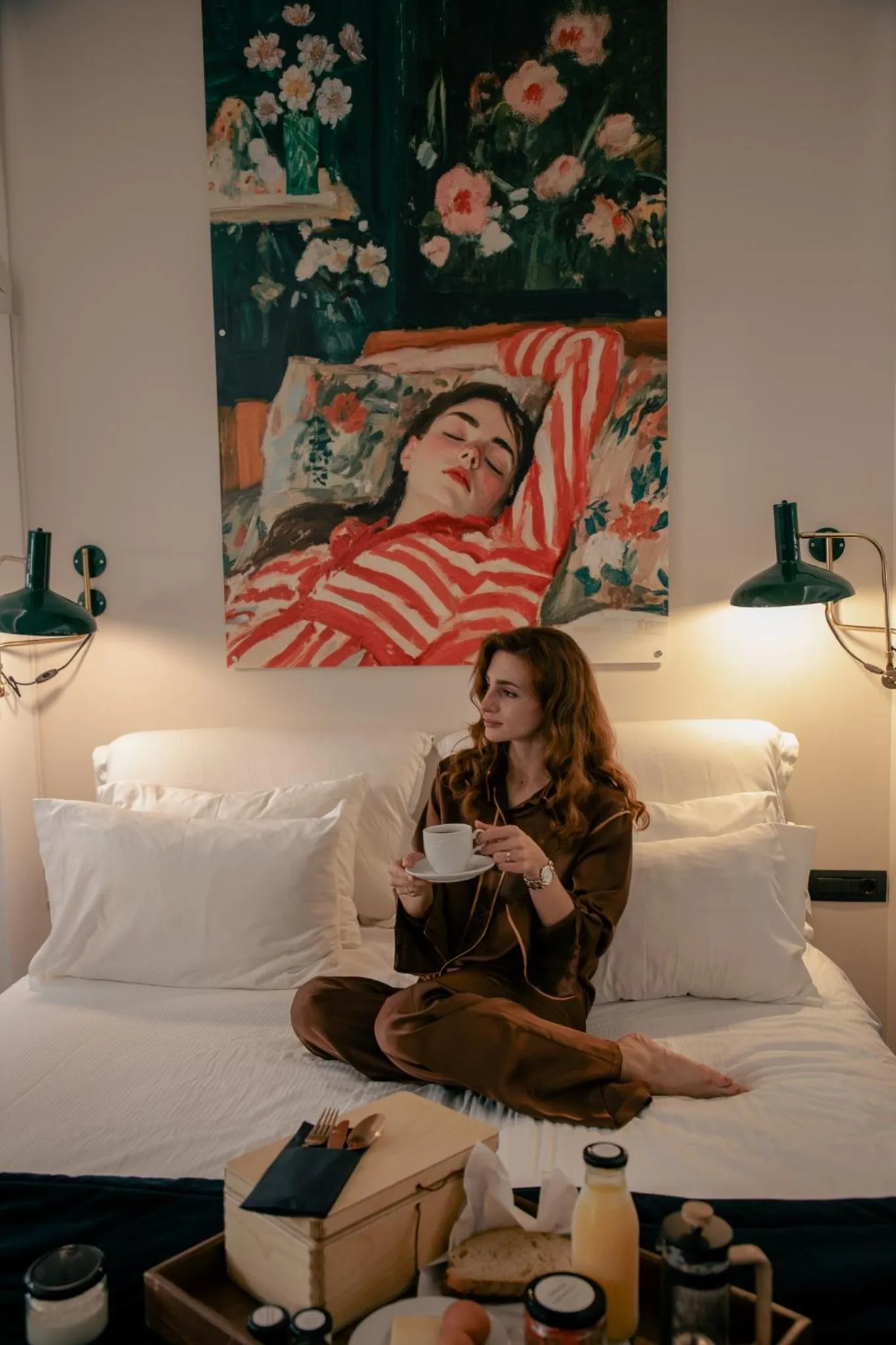 People, Bed in Athens Flair