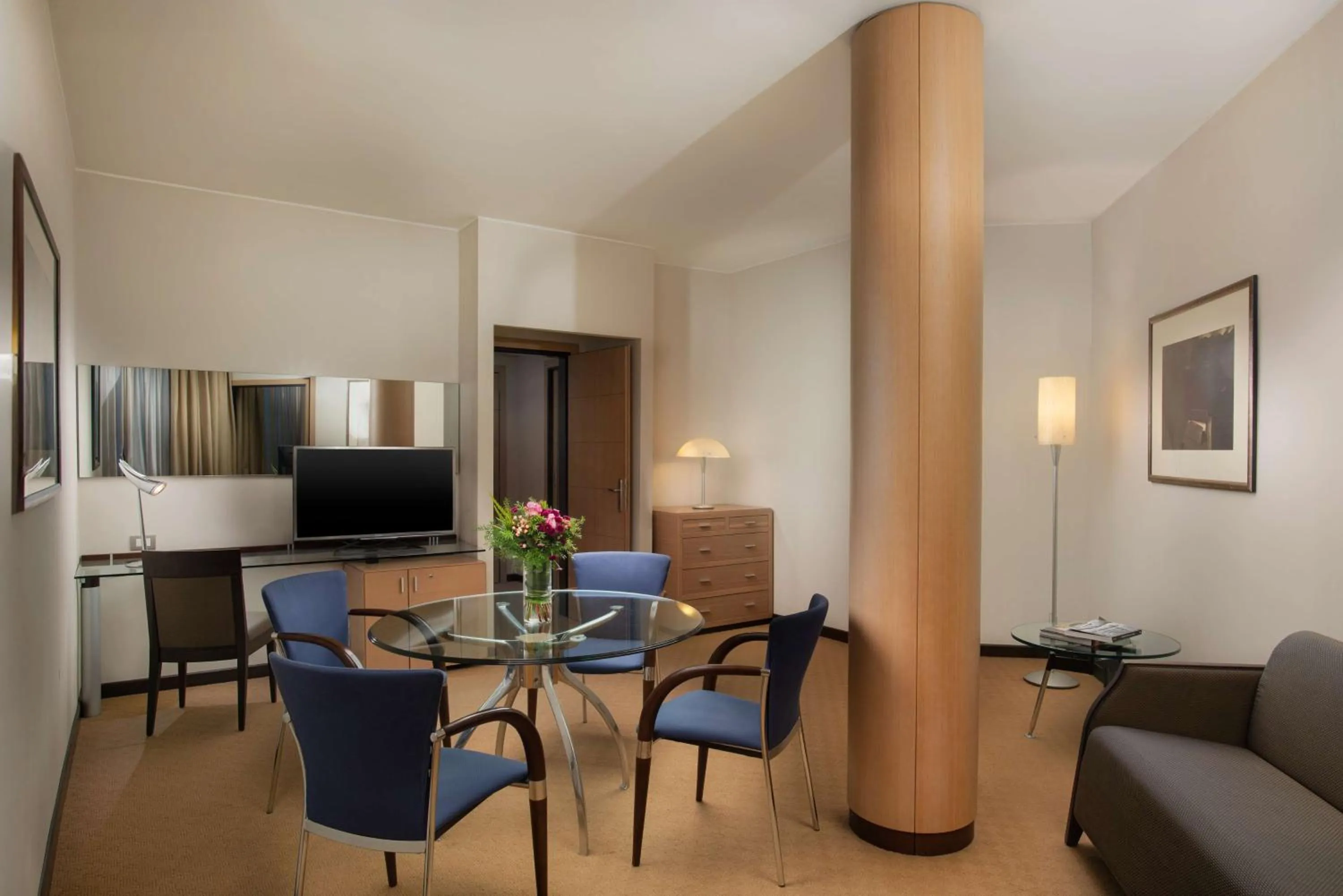 Photo of the whole room in NH Bologna Villanova