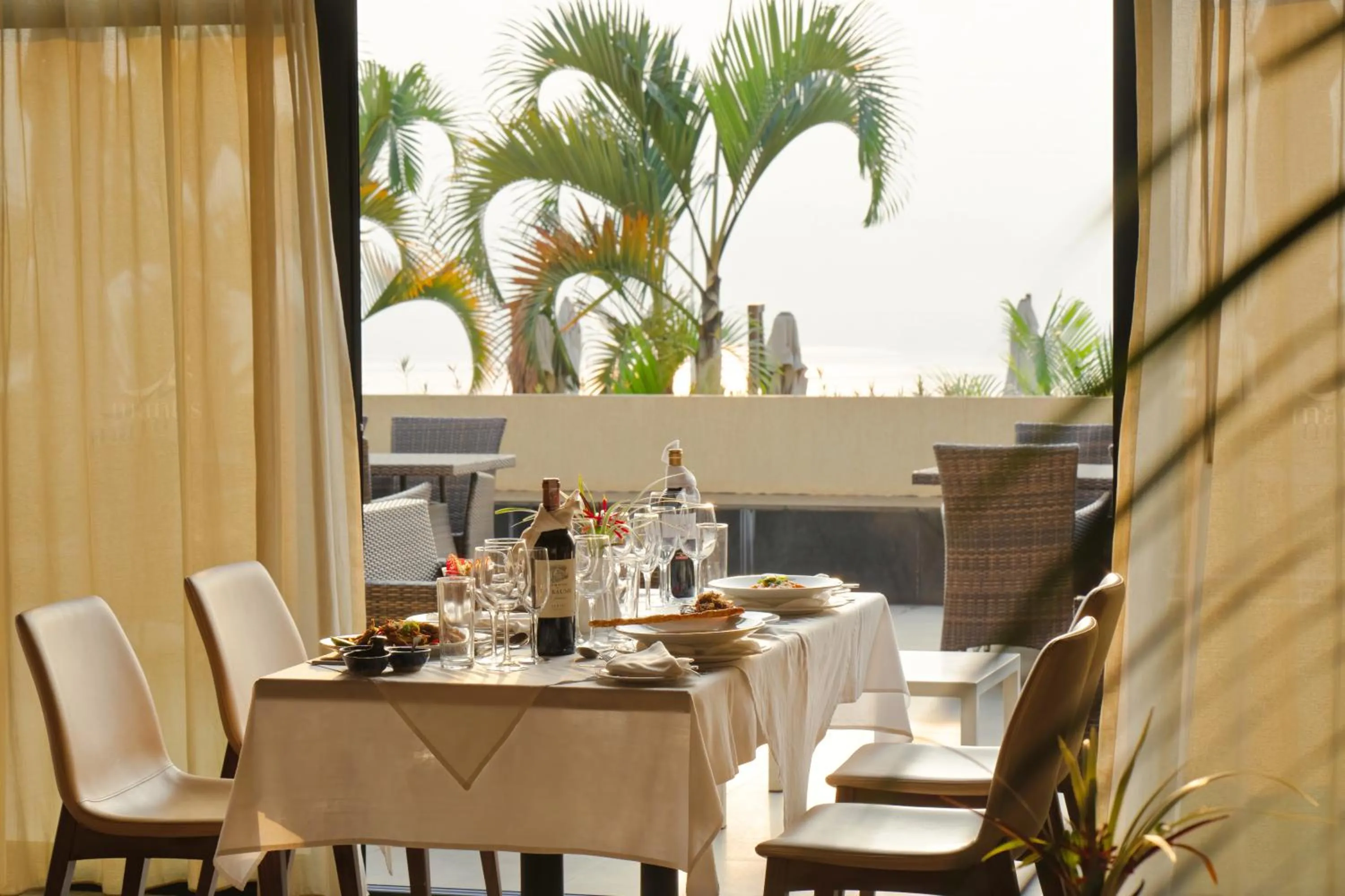 Restaurant/places to eat in Mantis Kivu Marina Bay Hotel