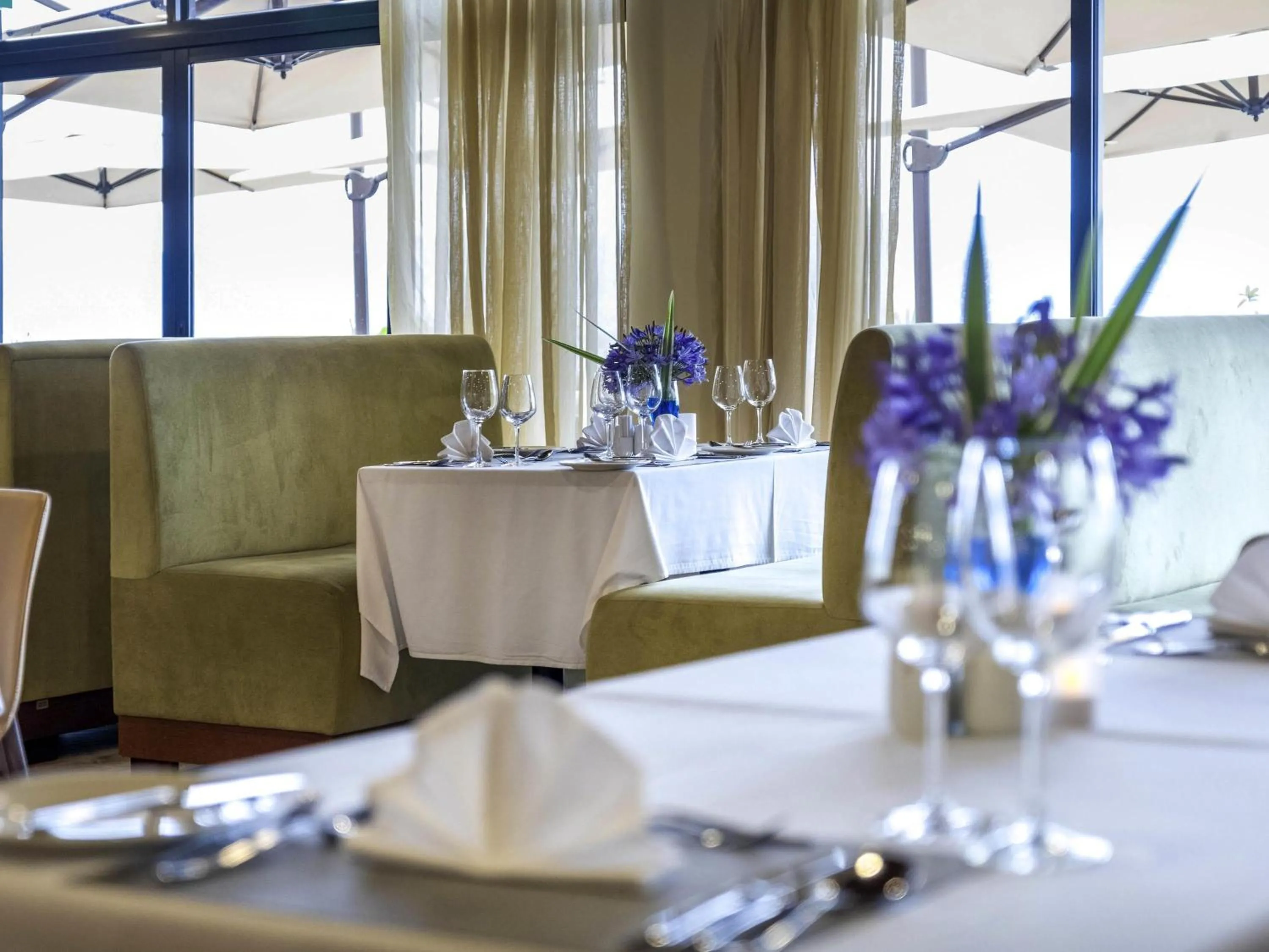 Restaurant/places to eat in Mantis Kivu Marina Bay Hotel