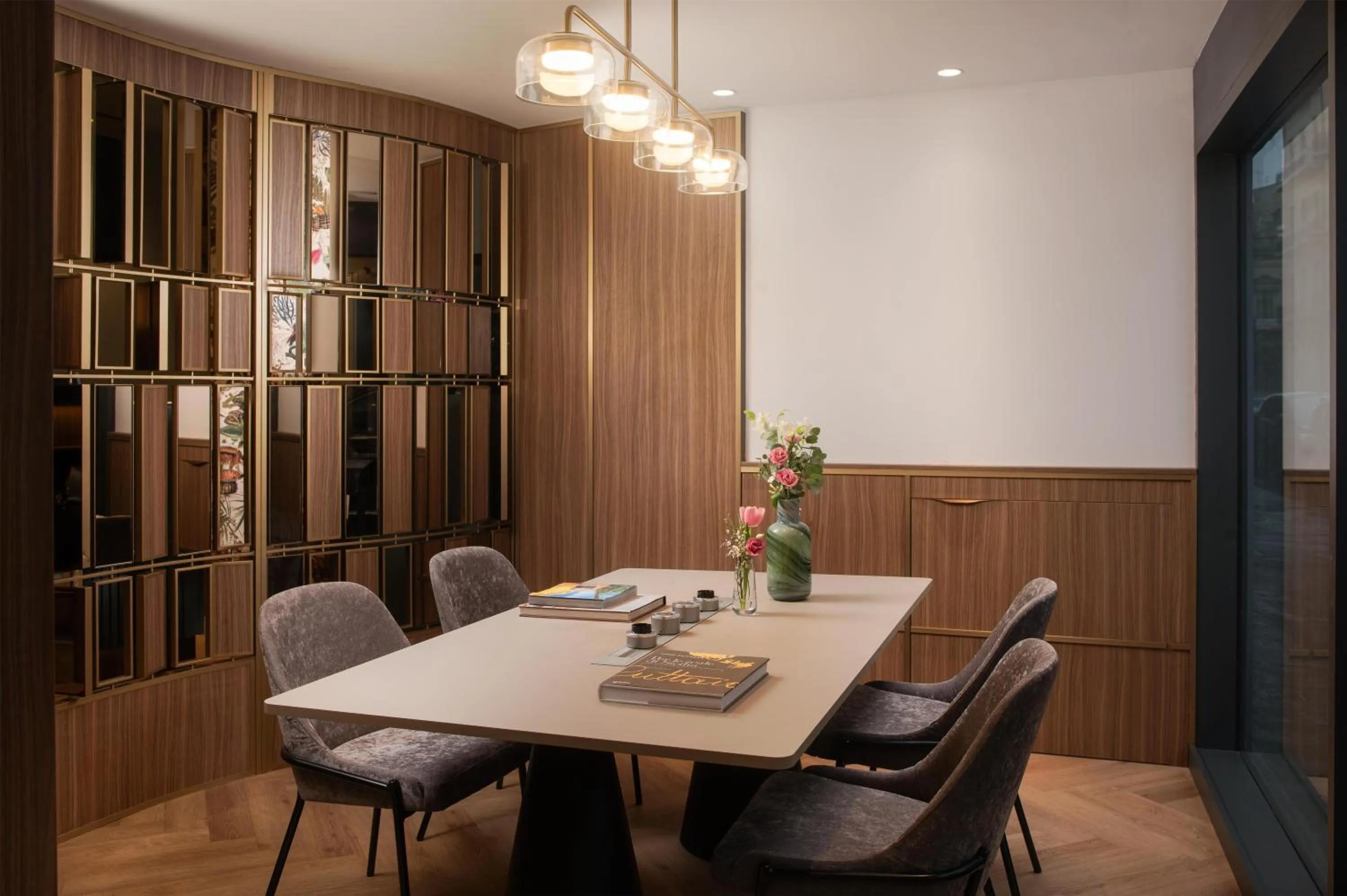 Lobby or reception in NH Catania Centro