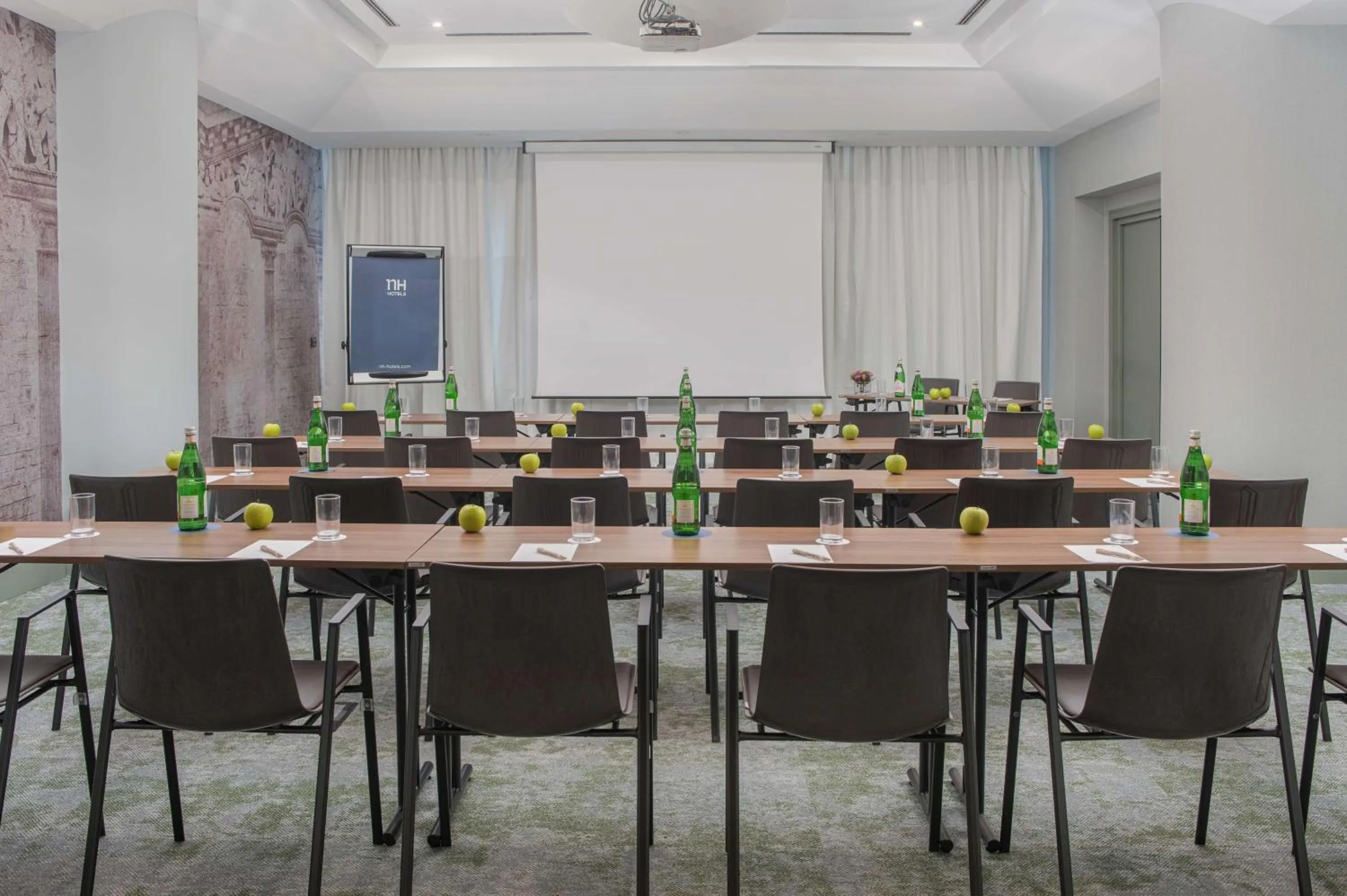 Meeting/conference room in NH Catania Centro