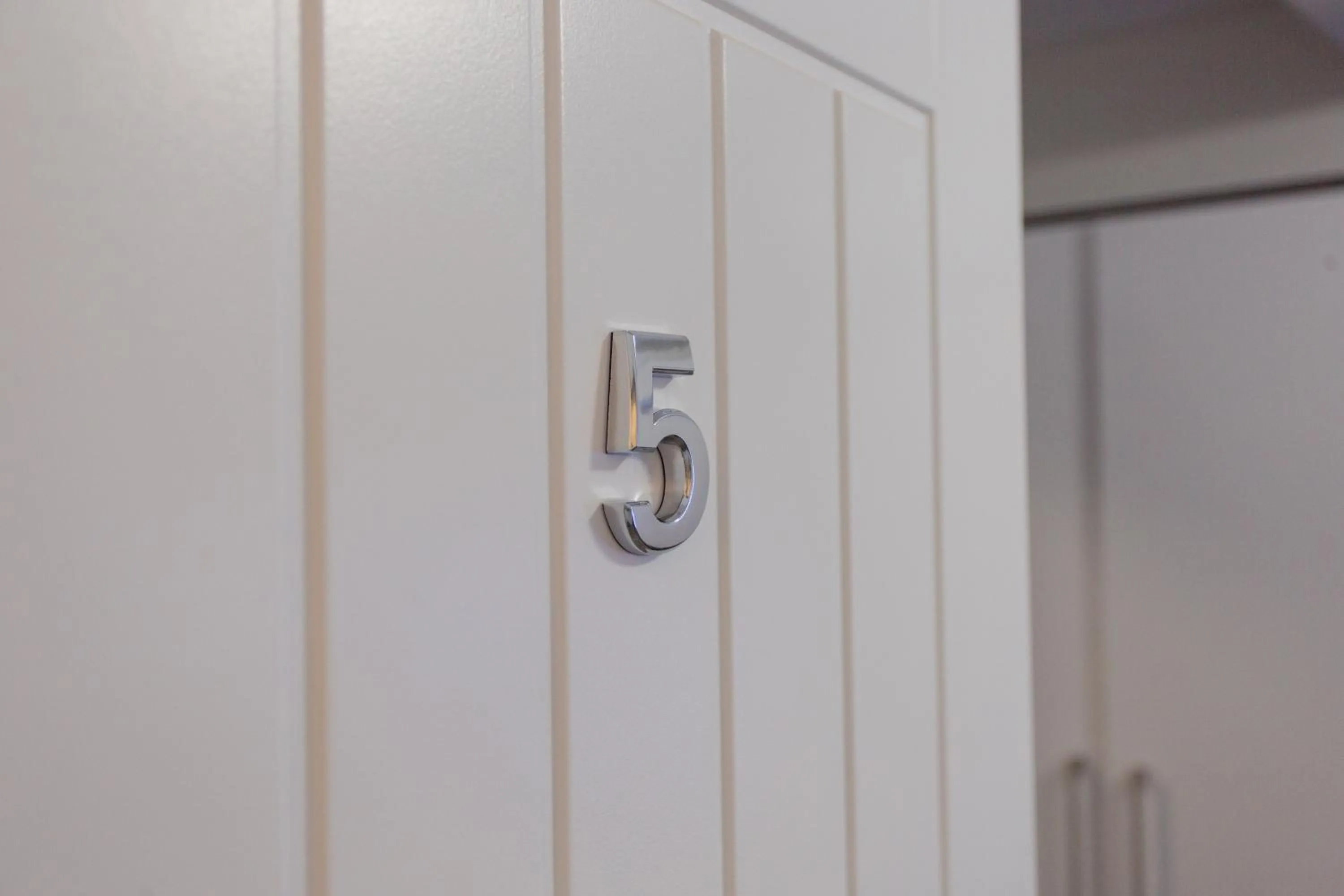 wardrobe in Legoland Heathrow Windsor Apartment Hotel