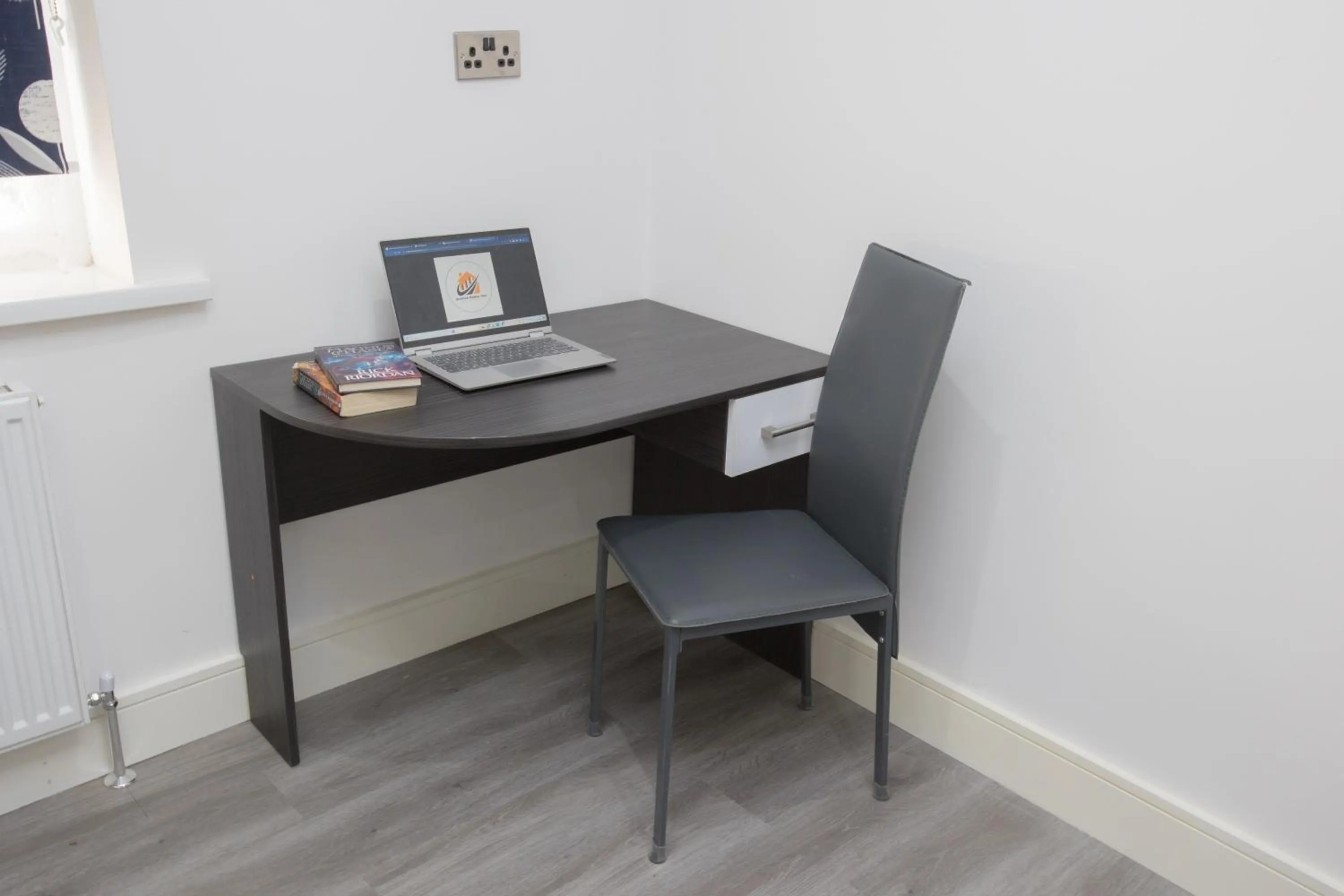 Bedroom in Legoland Heathrow Windsor Apartment Hotel