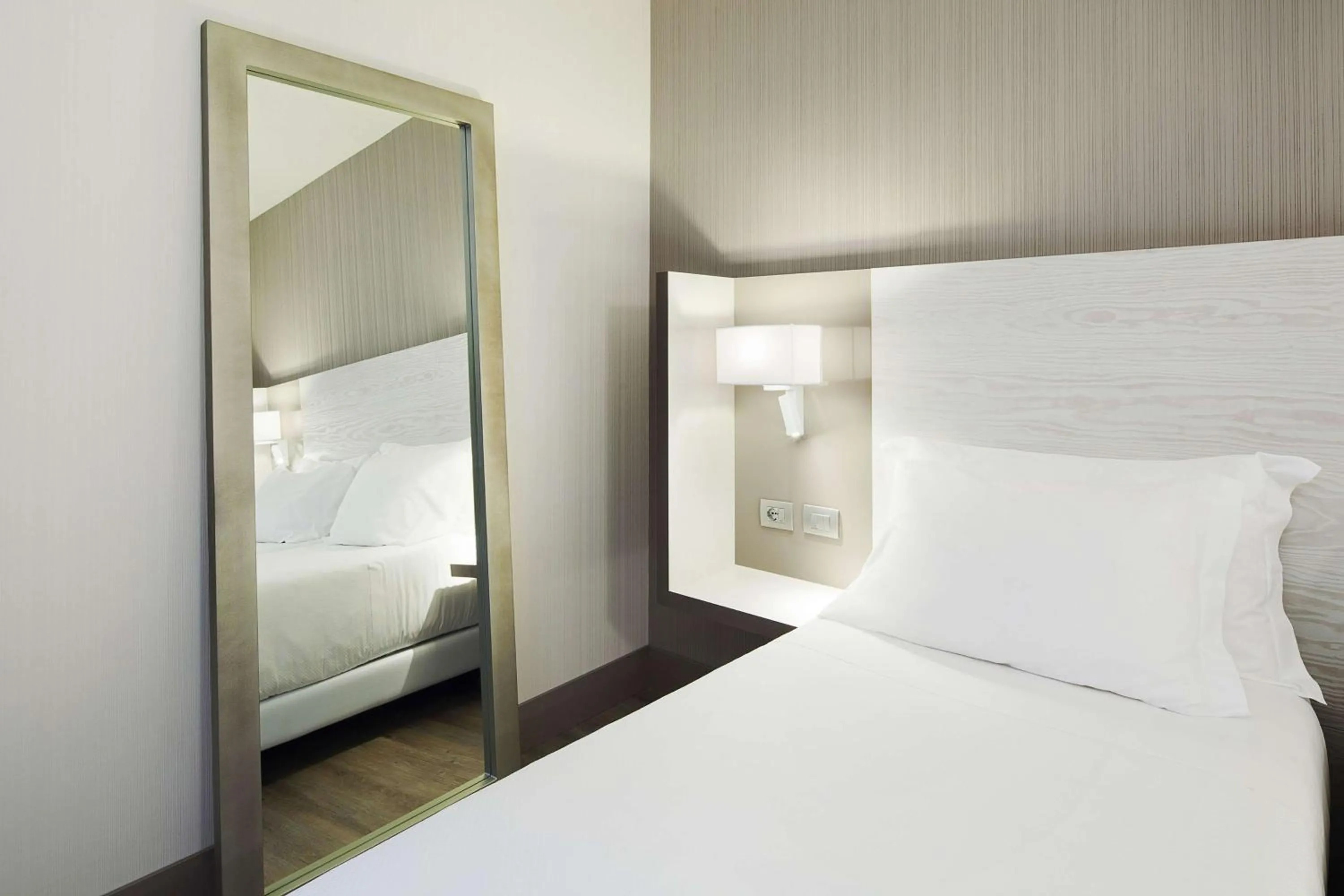 Standard Single Room in NH Milano Congress Centre