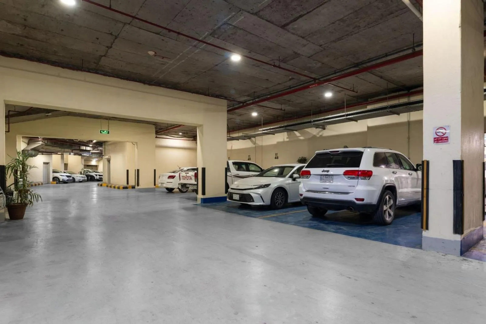 Parking in Elaf Bakkah Hotel