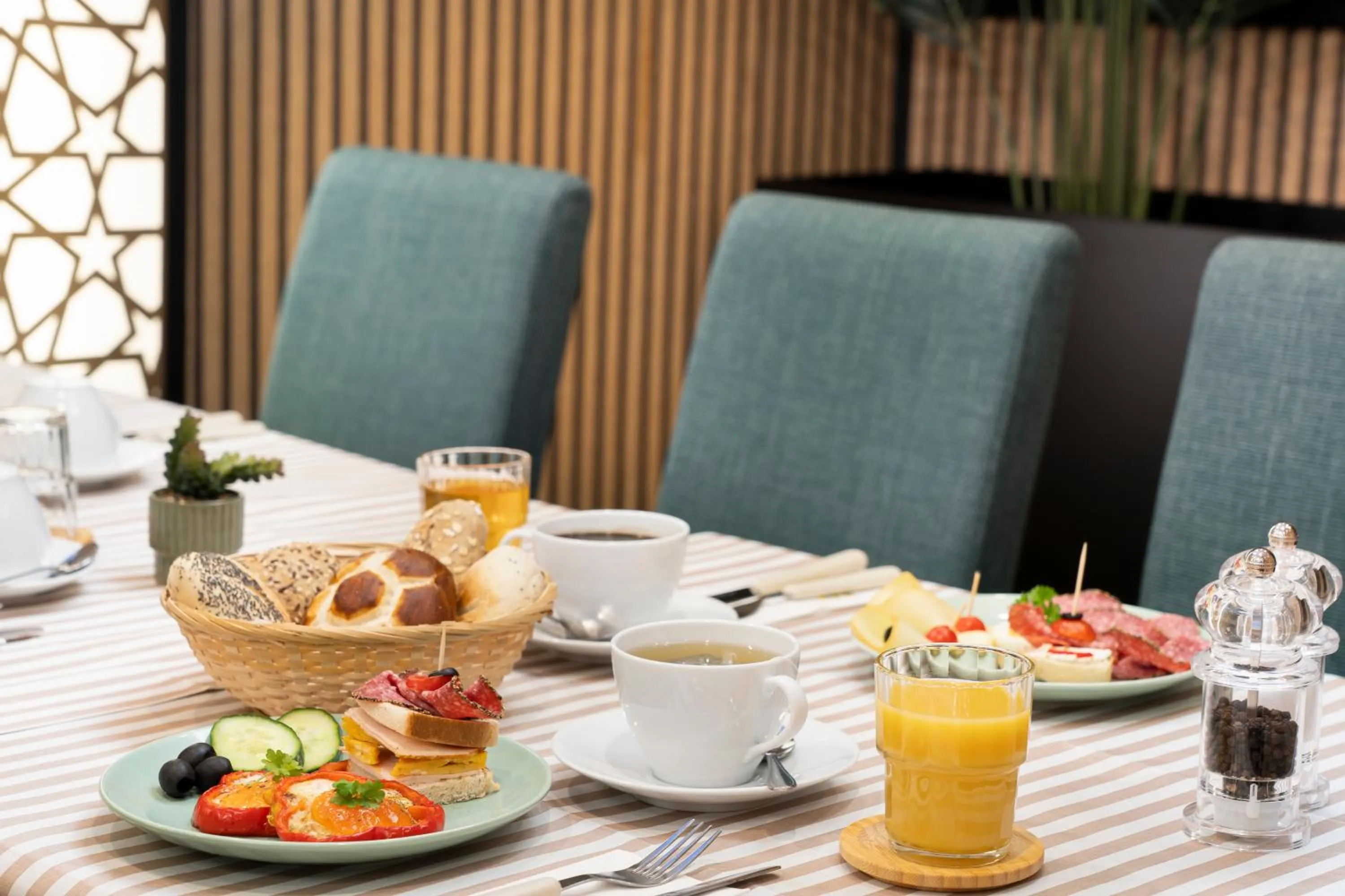 Food and drinks in Sophien Hotel