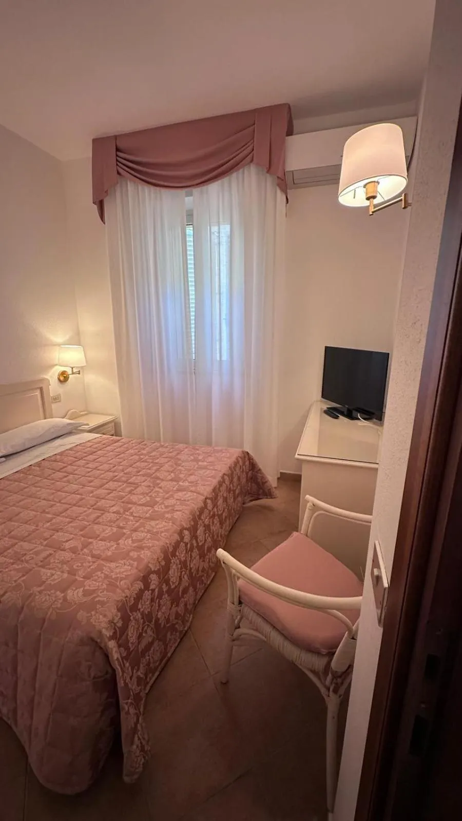 Bed in Hotel Terranova