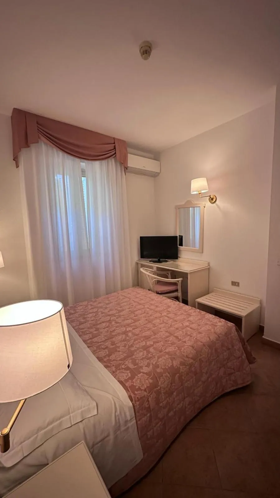 Bed in Hotel Terranova