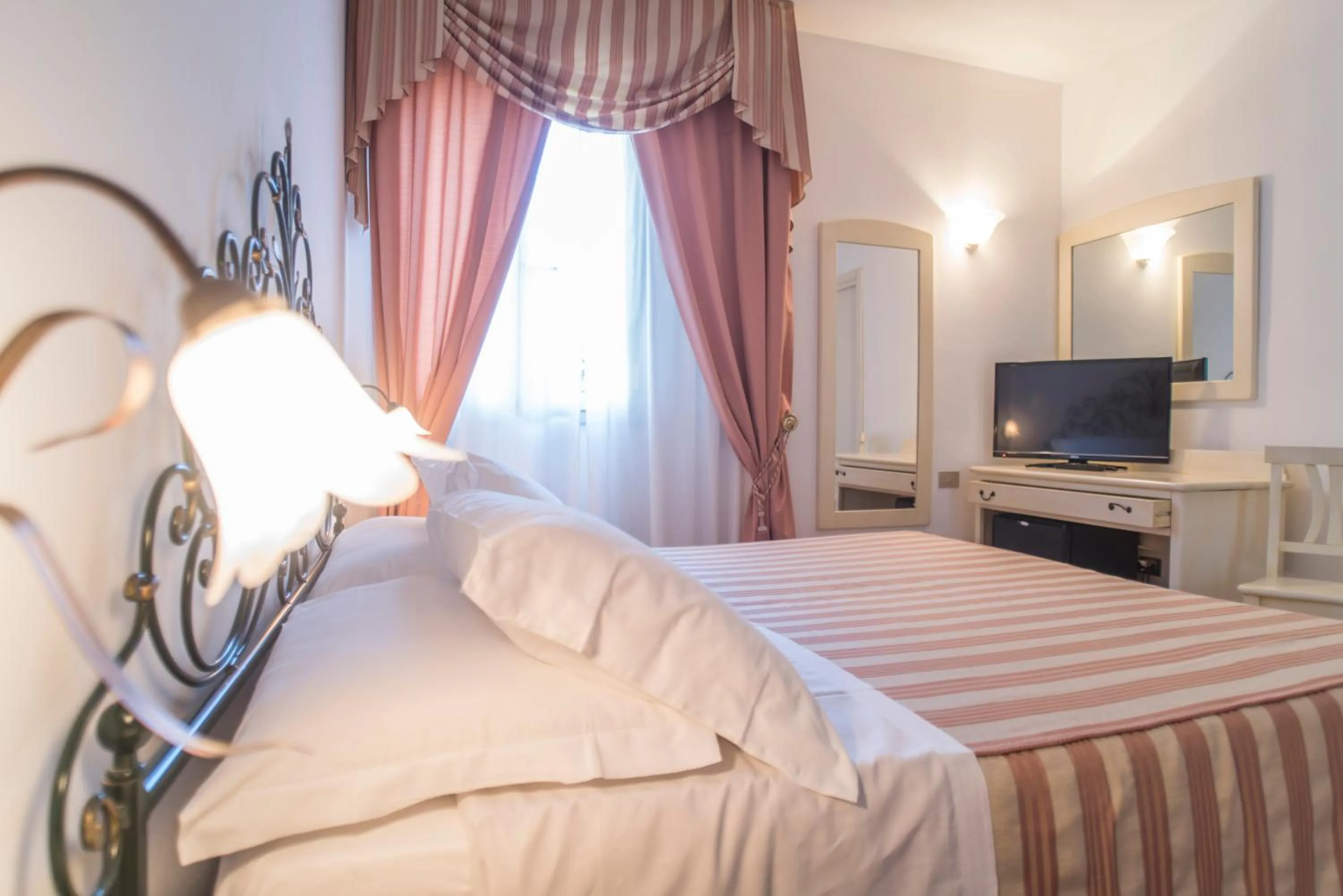 Bed in Hotel Terranova