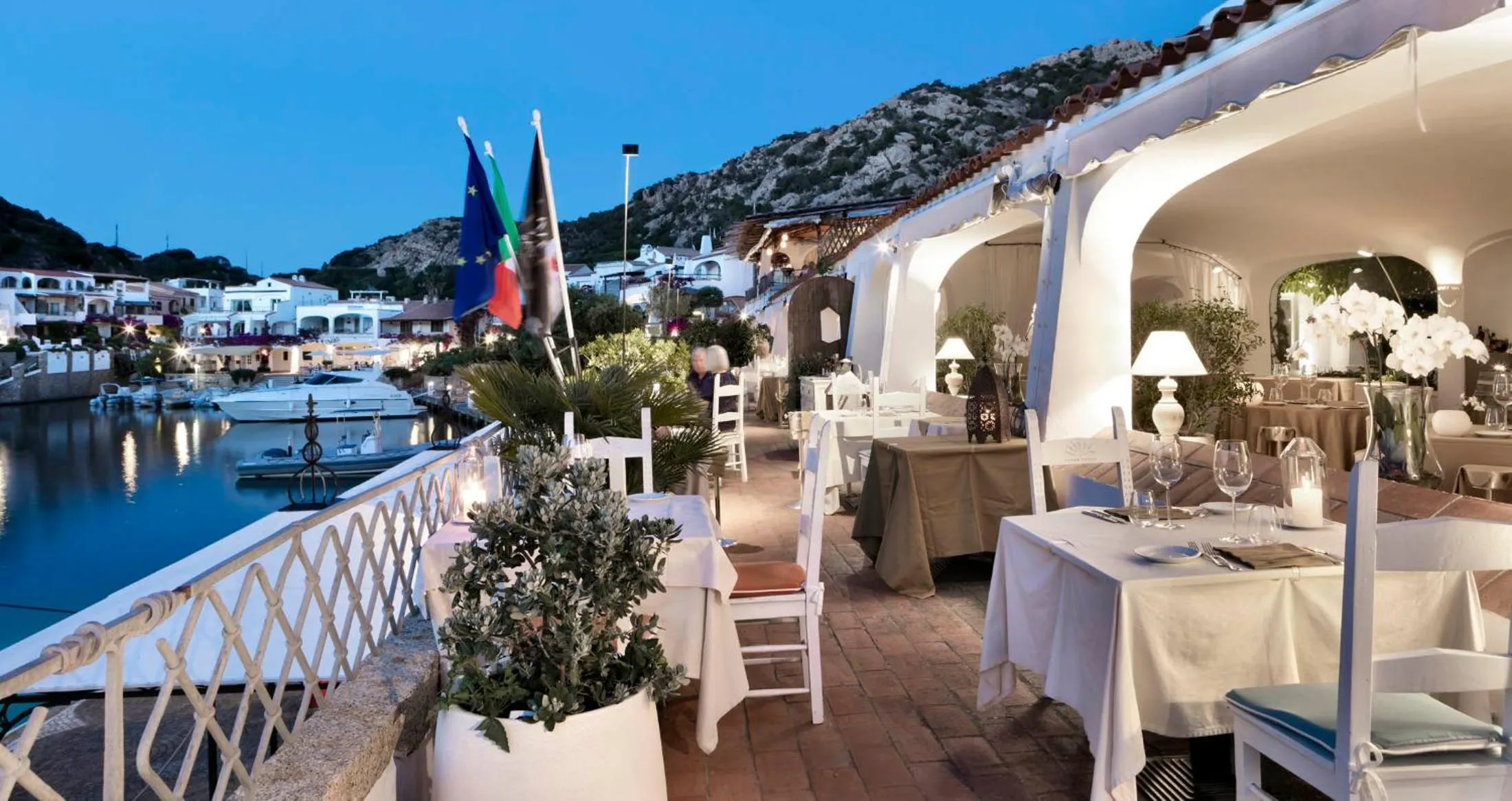 Restaurant/places to eat in Grand Hotel Poltu Quatu