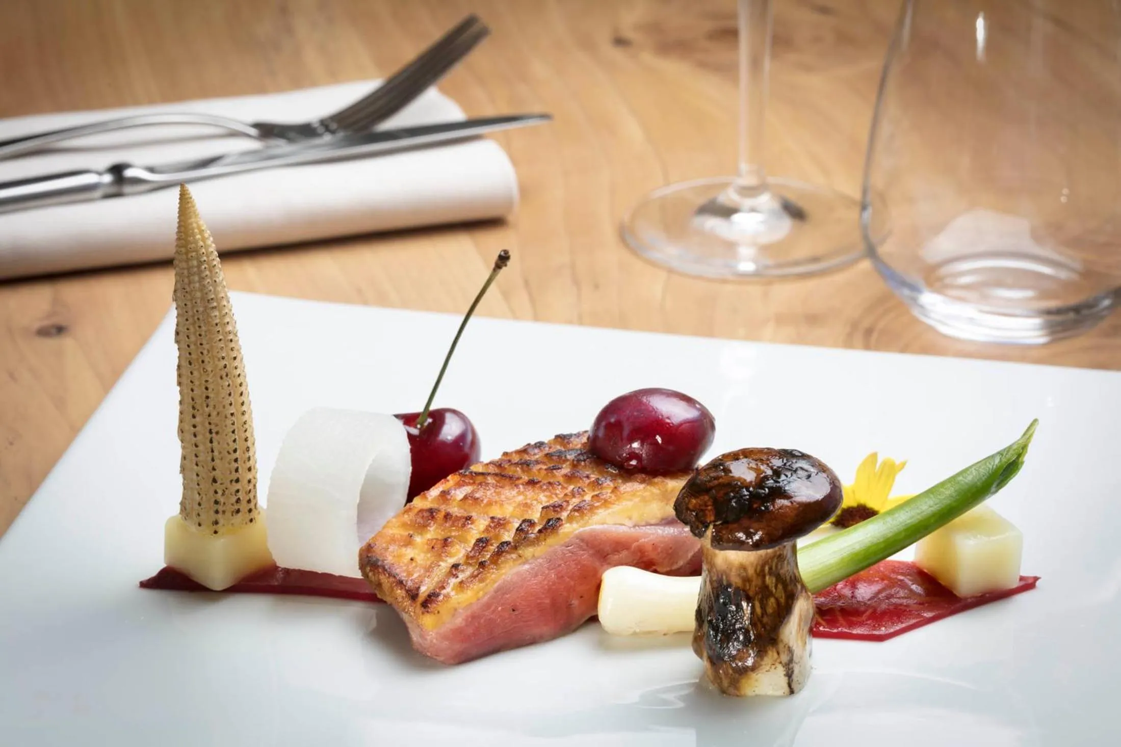 Restaurant/places to eat in Grand Hotel Poltu Quatu