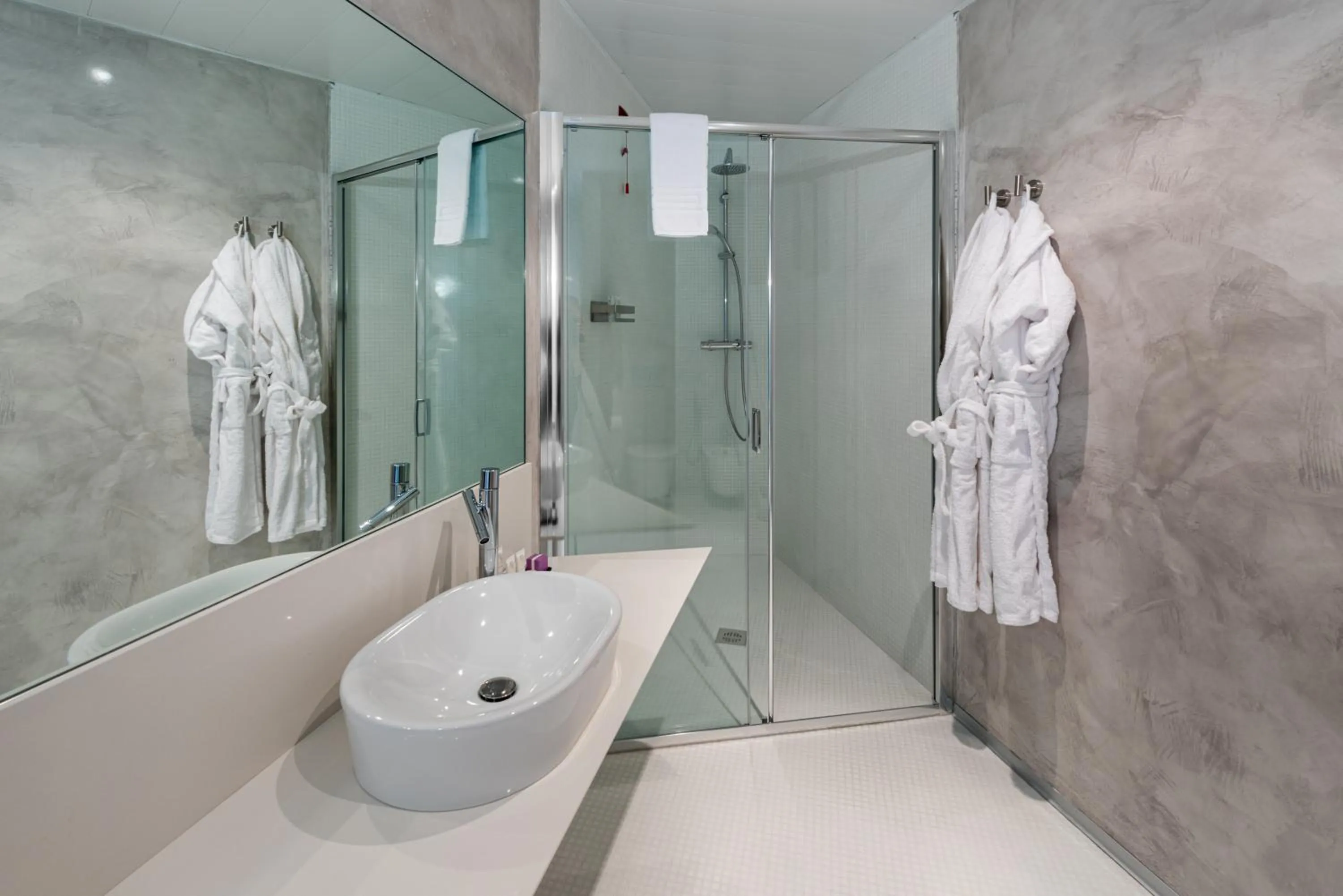 Bathroom in Carrick Hotel Camogli Portofino Coast