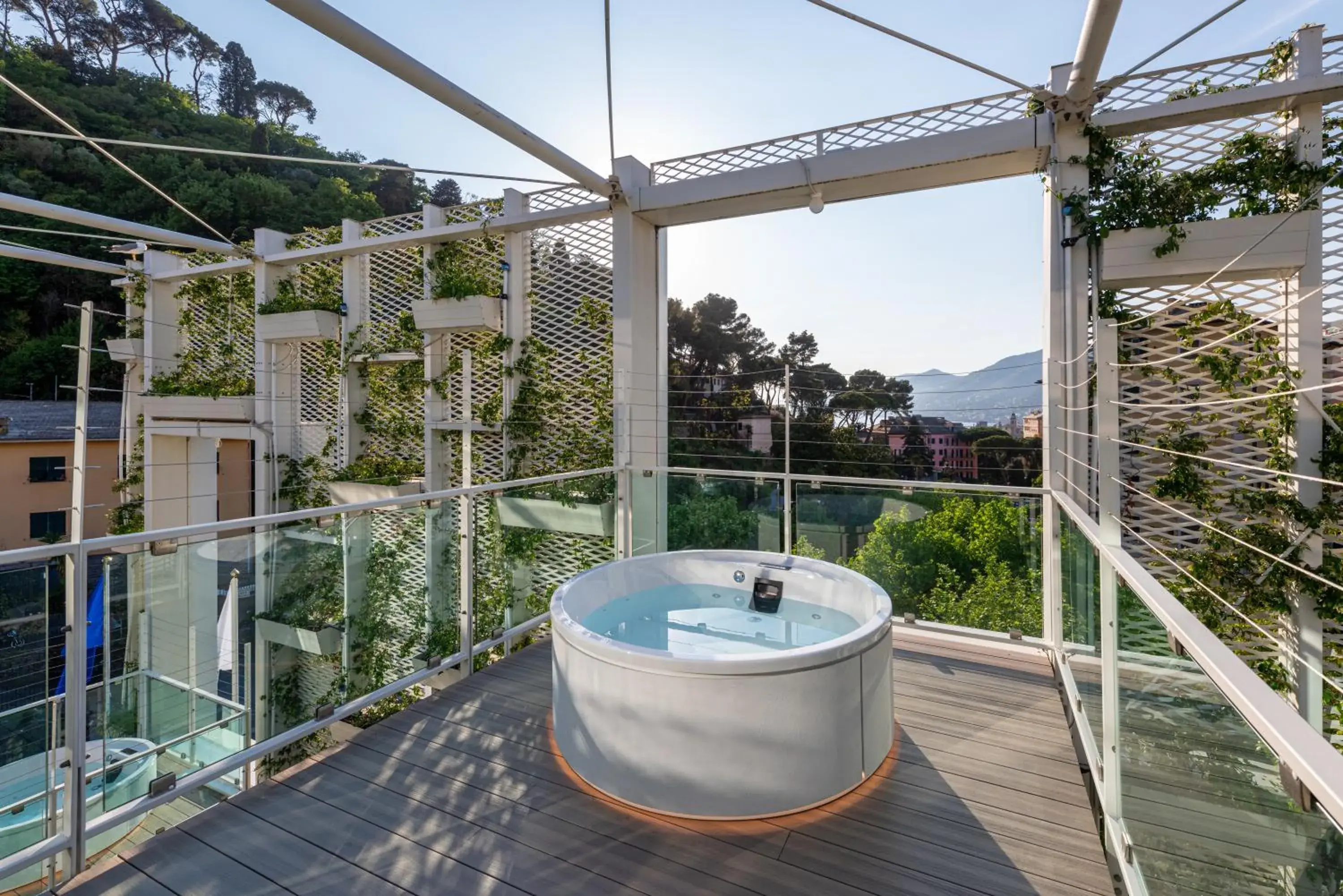 Suite with Spa Bath in Carrick Hotel Camogli Portofino Coast Suite with Spa Bath in Carrick Hotel Camogli Portofino Coast