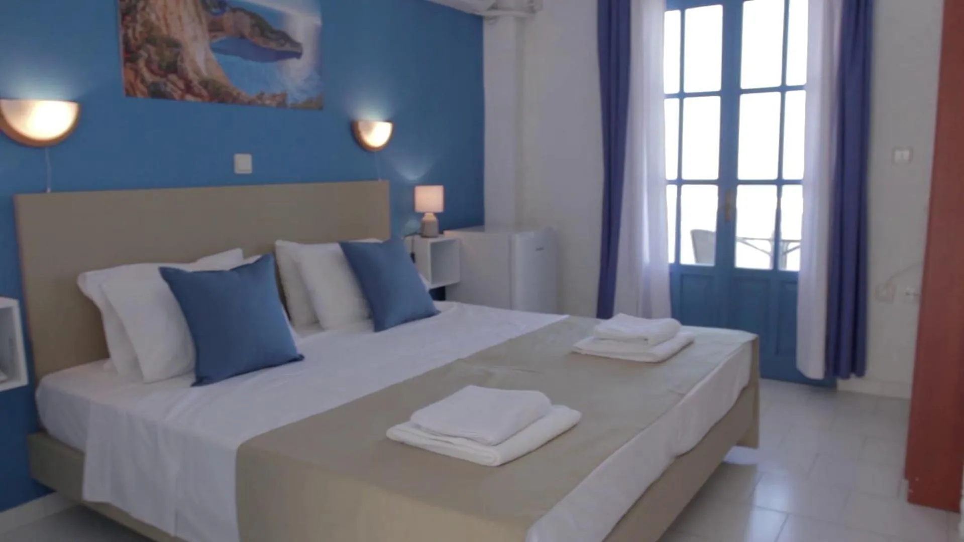 Bed in Bluu Bahari Hotel