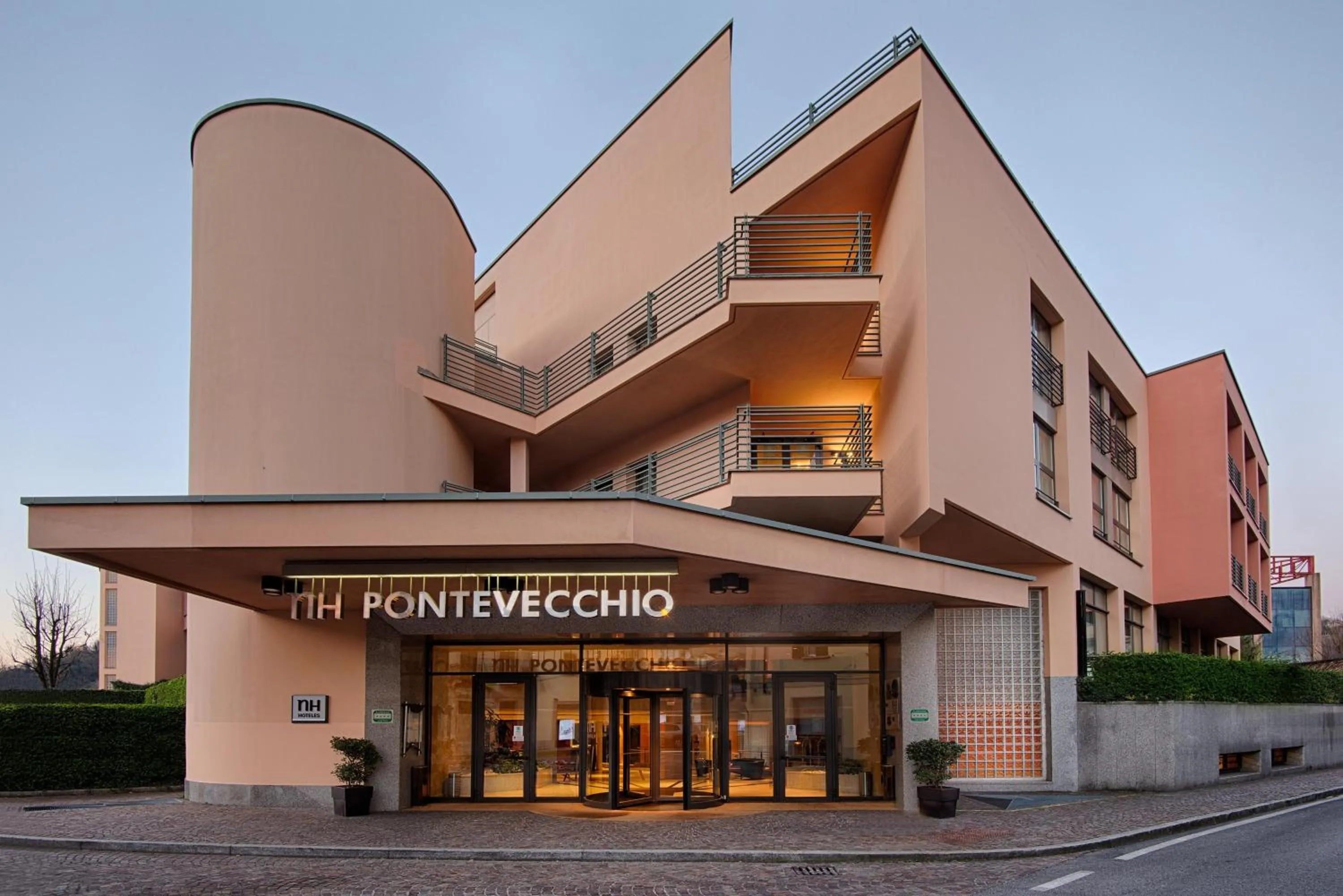 Property building in NH Lecco Pontevecchio