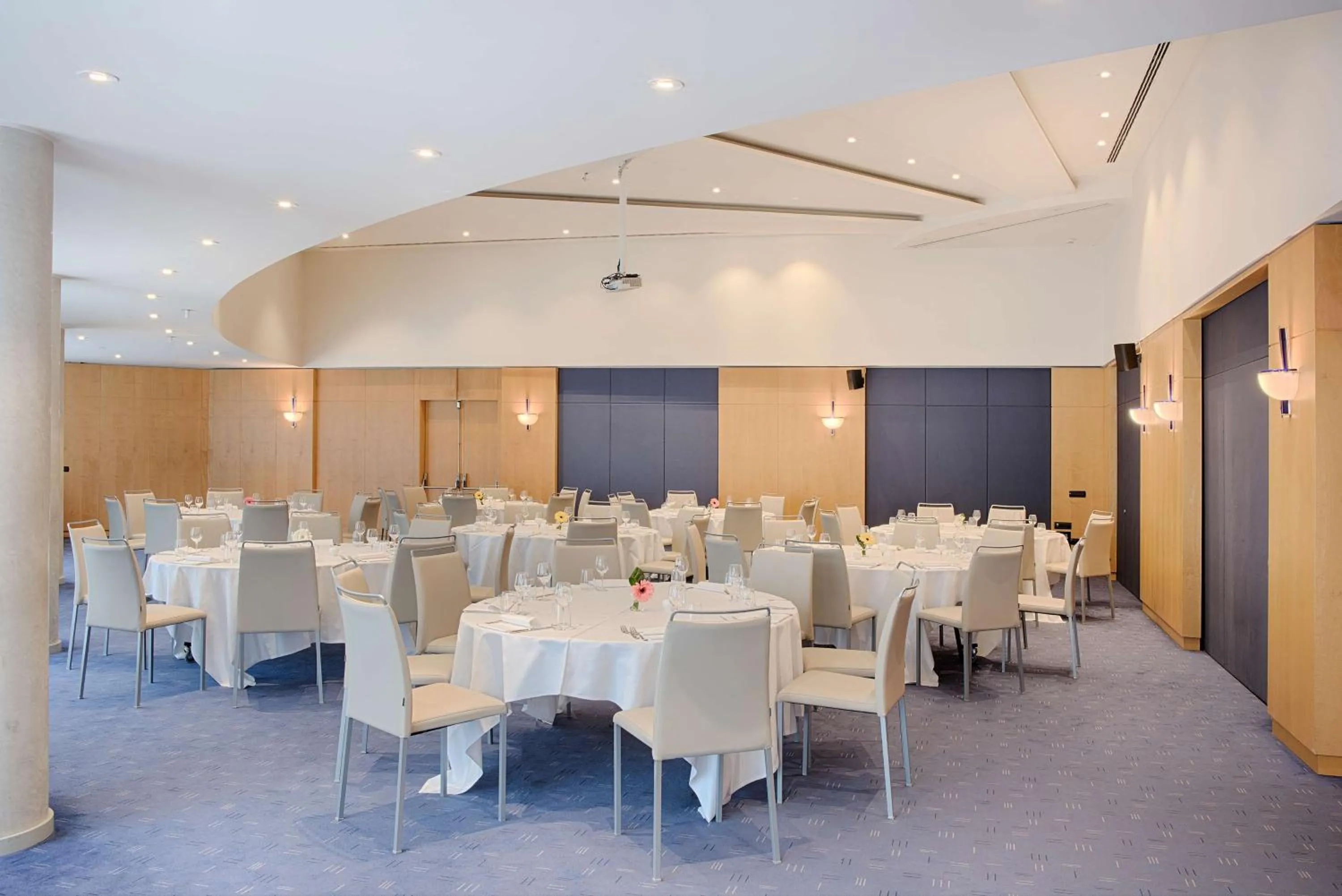 Meeting/conference room in NH Lecco Pontevecchio