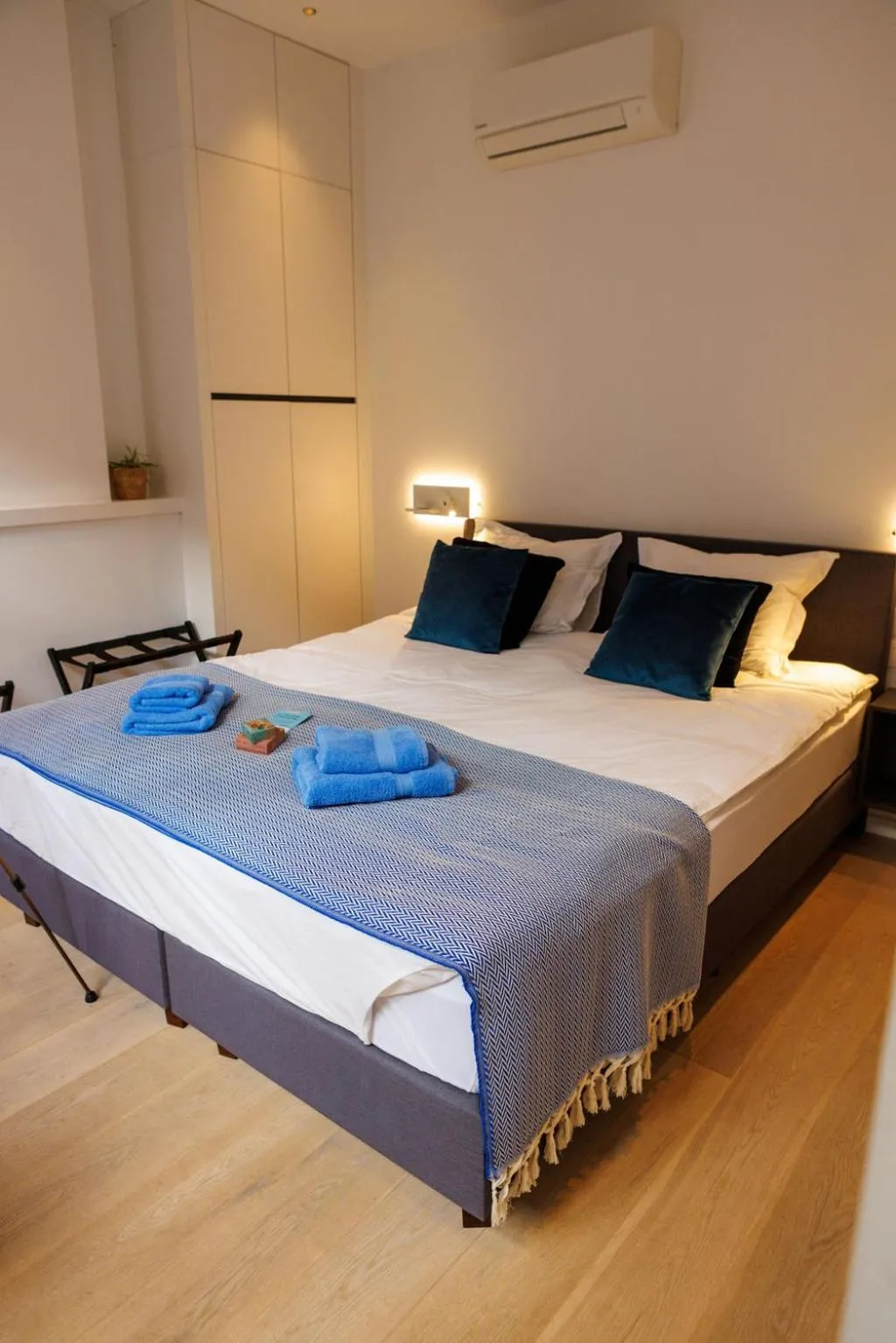 Bed in APL8 St-Anna B&B