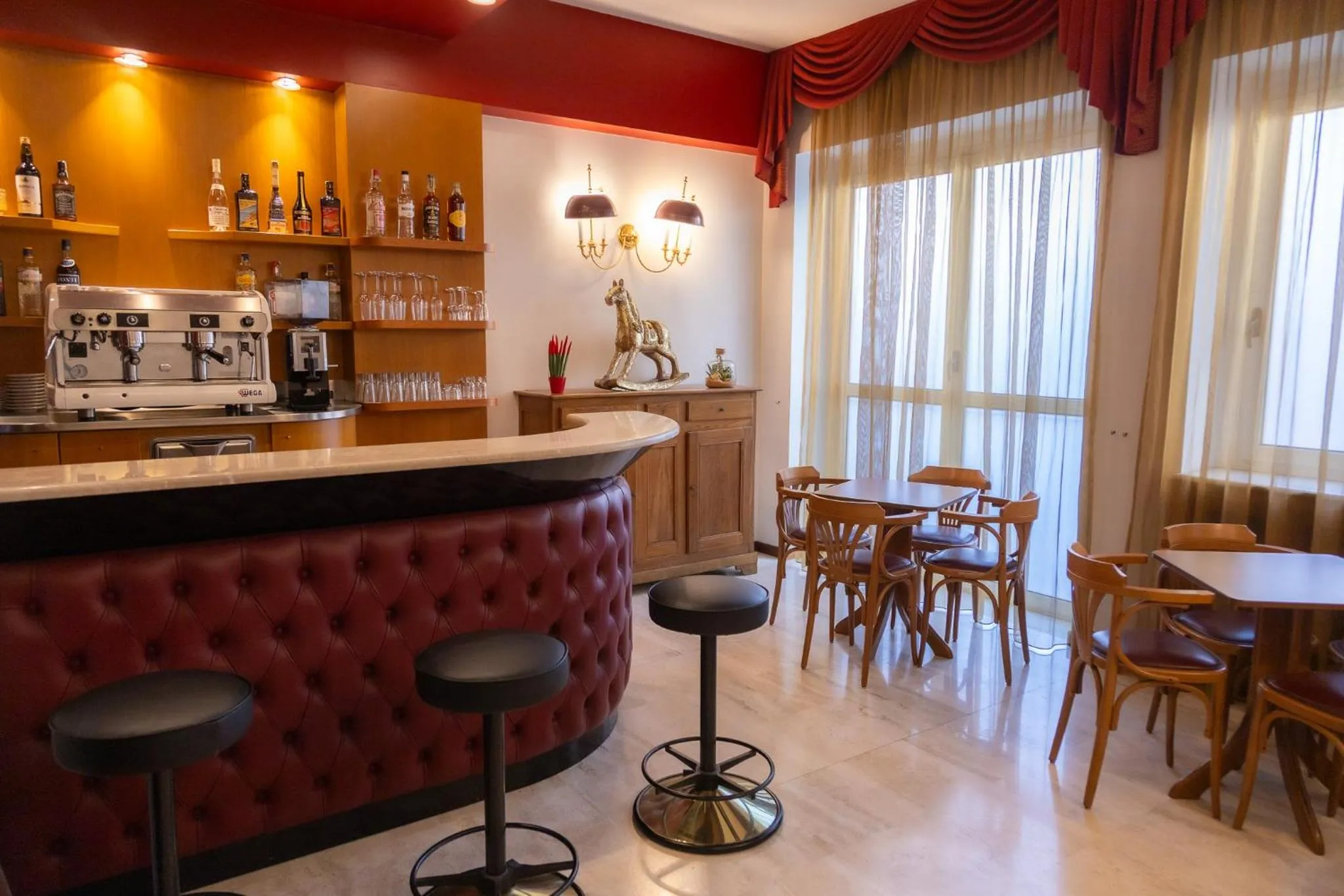 Lounge or bar in Hotel Continental