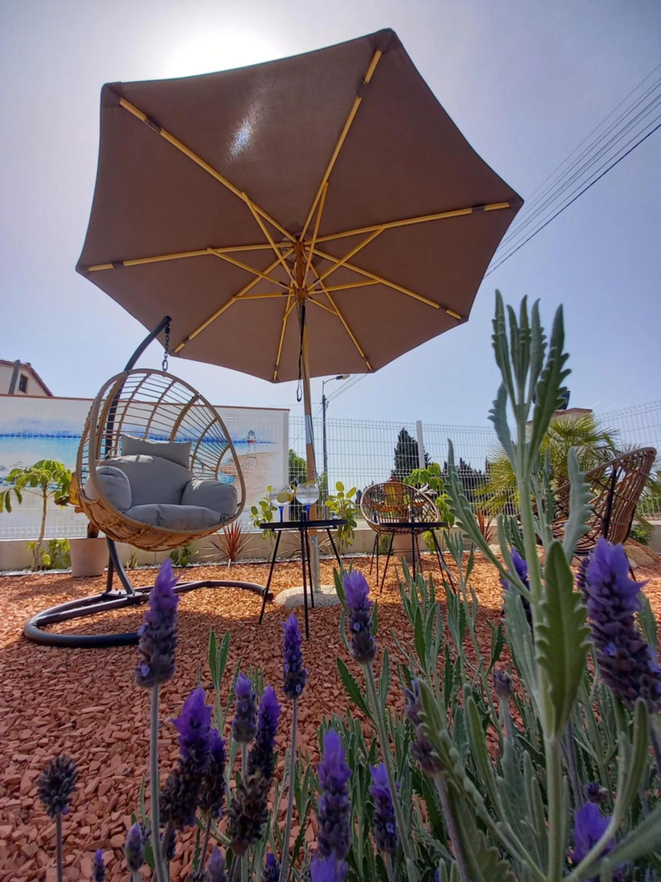 Garden in L'Hotelet del Delta - adults