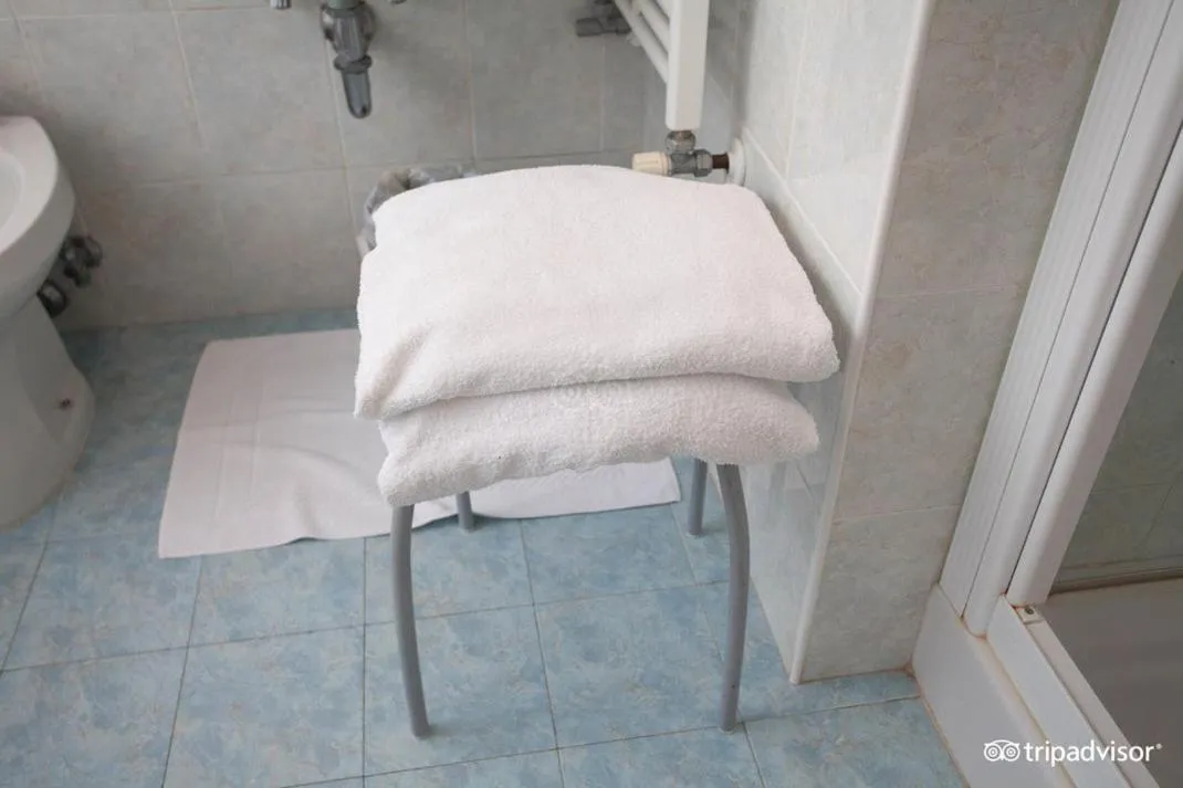 Shower in Hotel Caprera