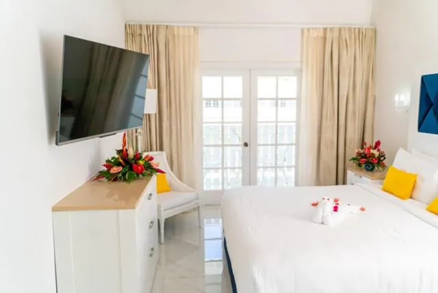 Photo of the whole room, Bed in The SoCo House - All-Inclusive