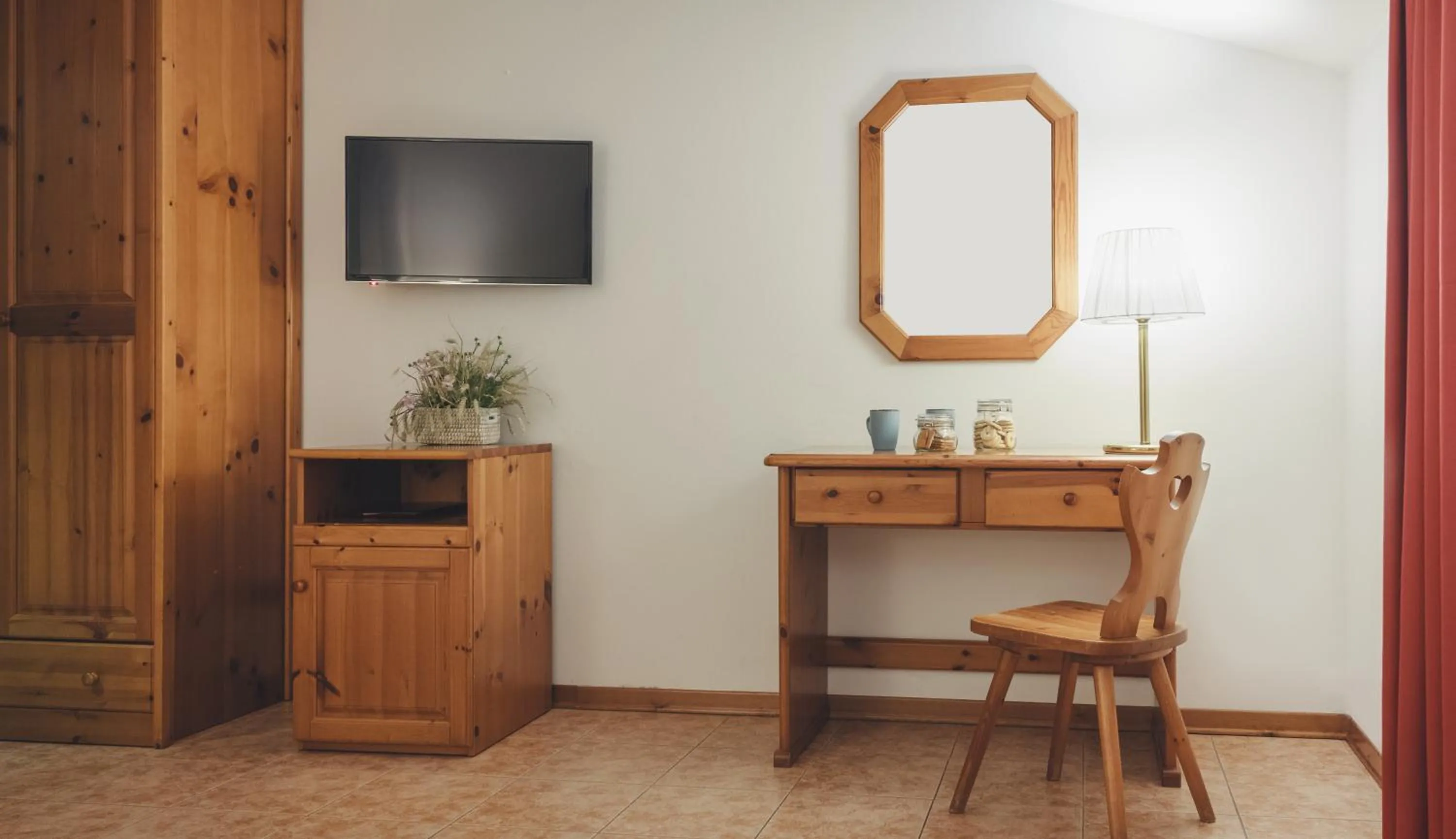 TV and multimedia in Ancora Sport Resort Hotel