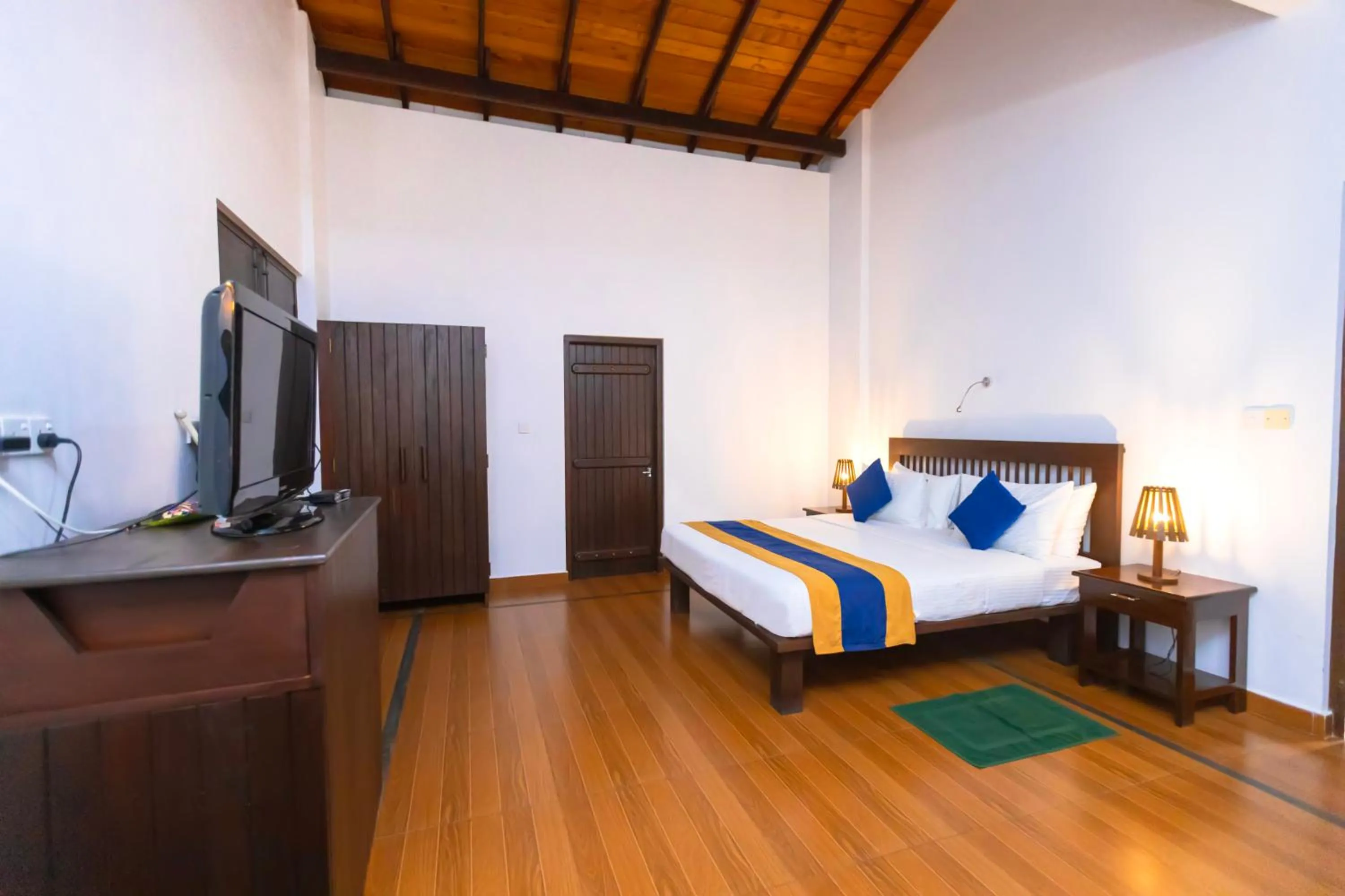 Bed in THE Mangrove cave Hotel