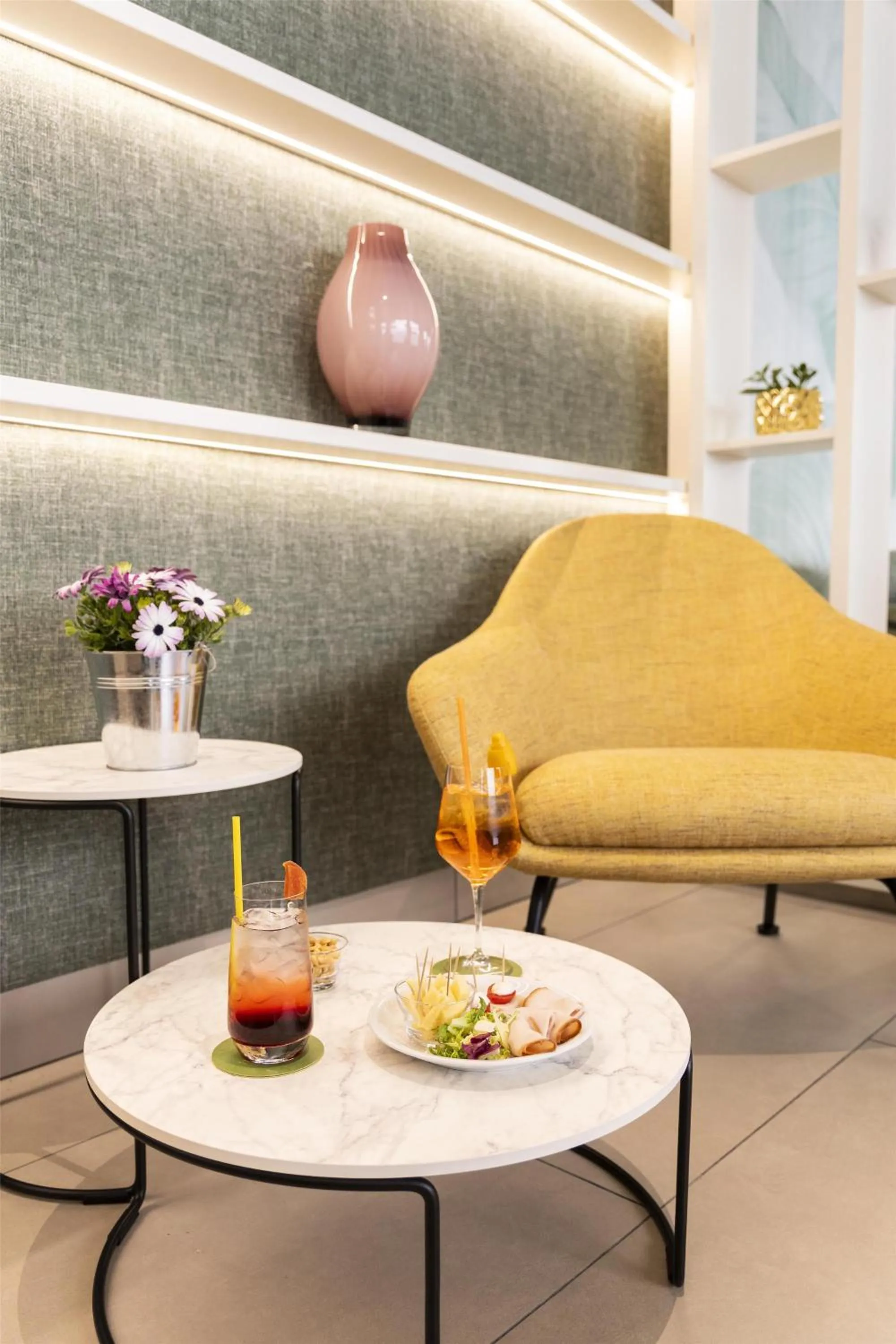 Lobby or reception in Best Western Hotel Luxor