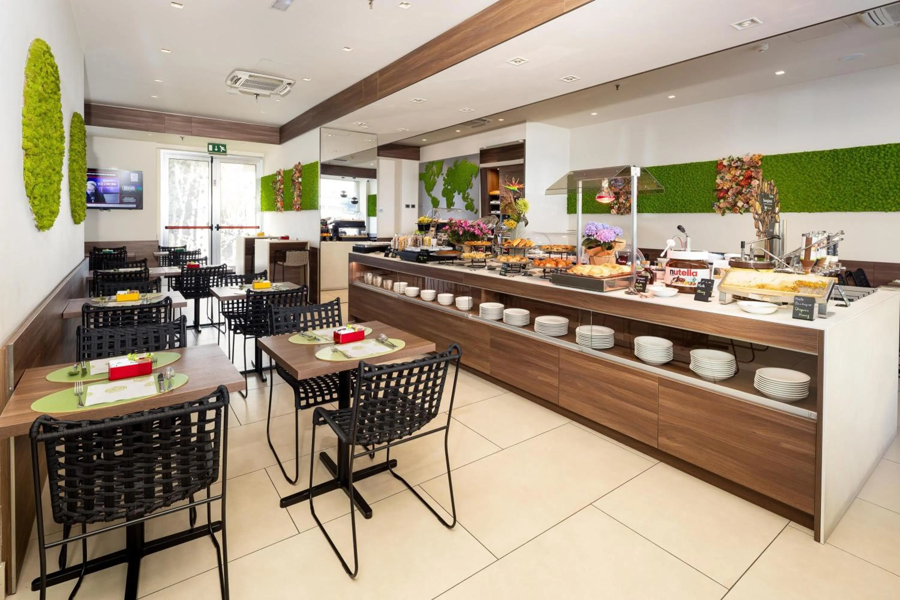 Lounge or bar in Best Western Hotel Luxor