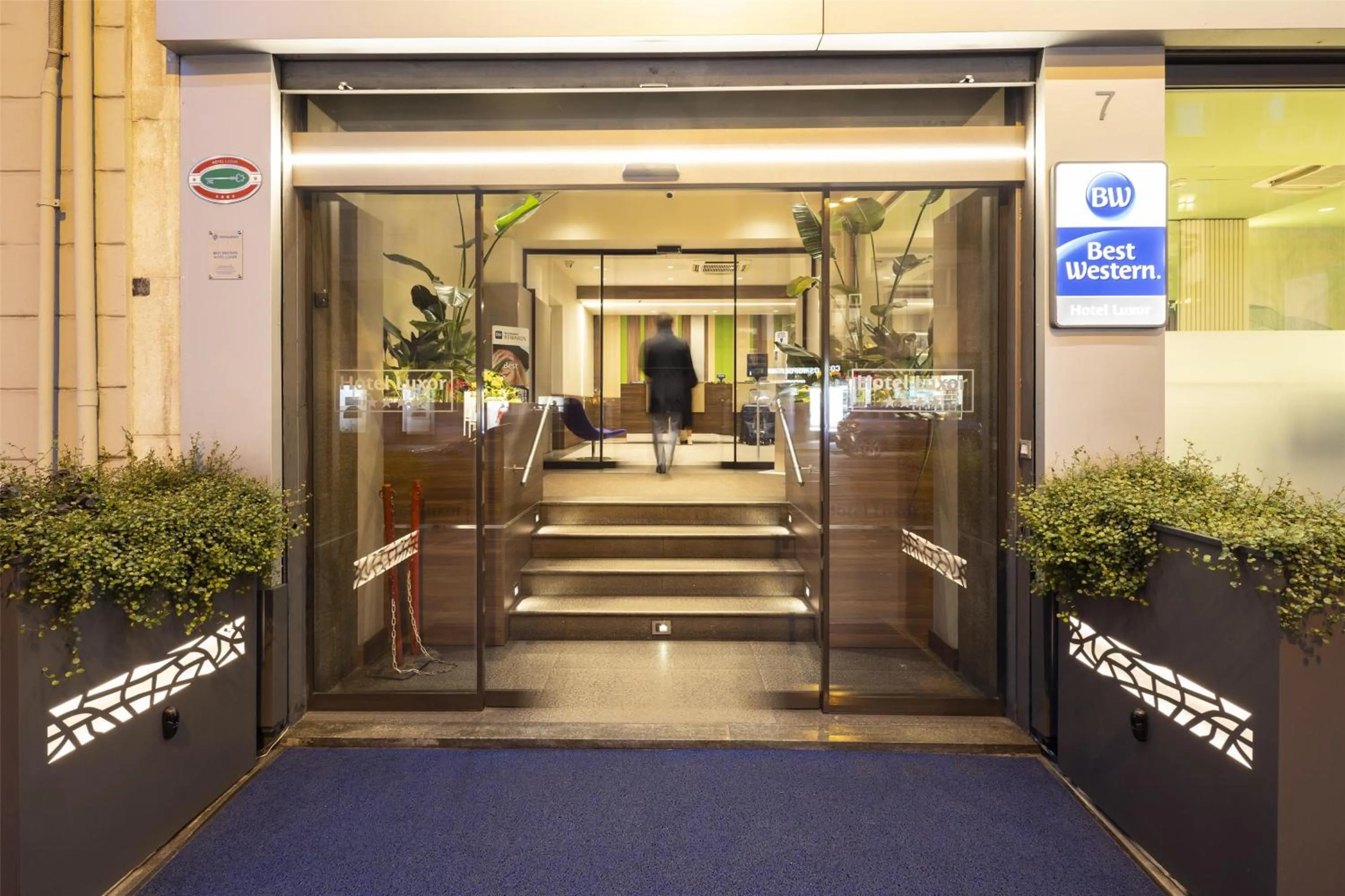 Lobby or reception in Best Western Hotel Luxor