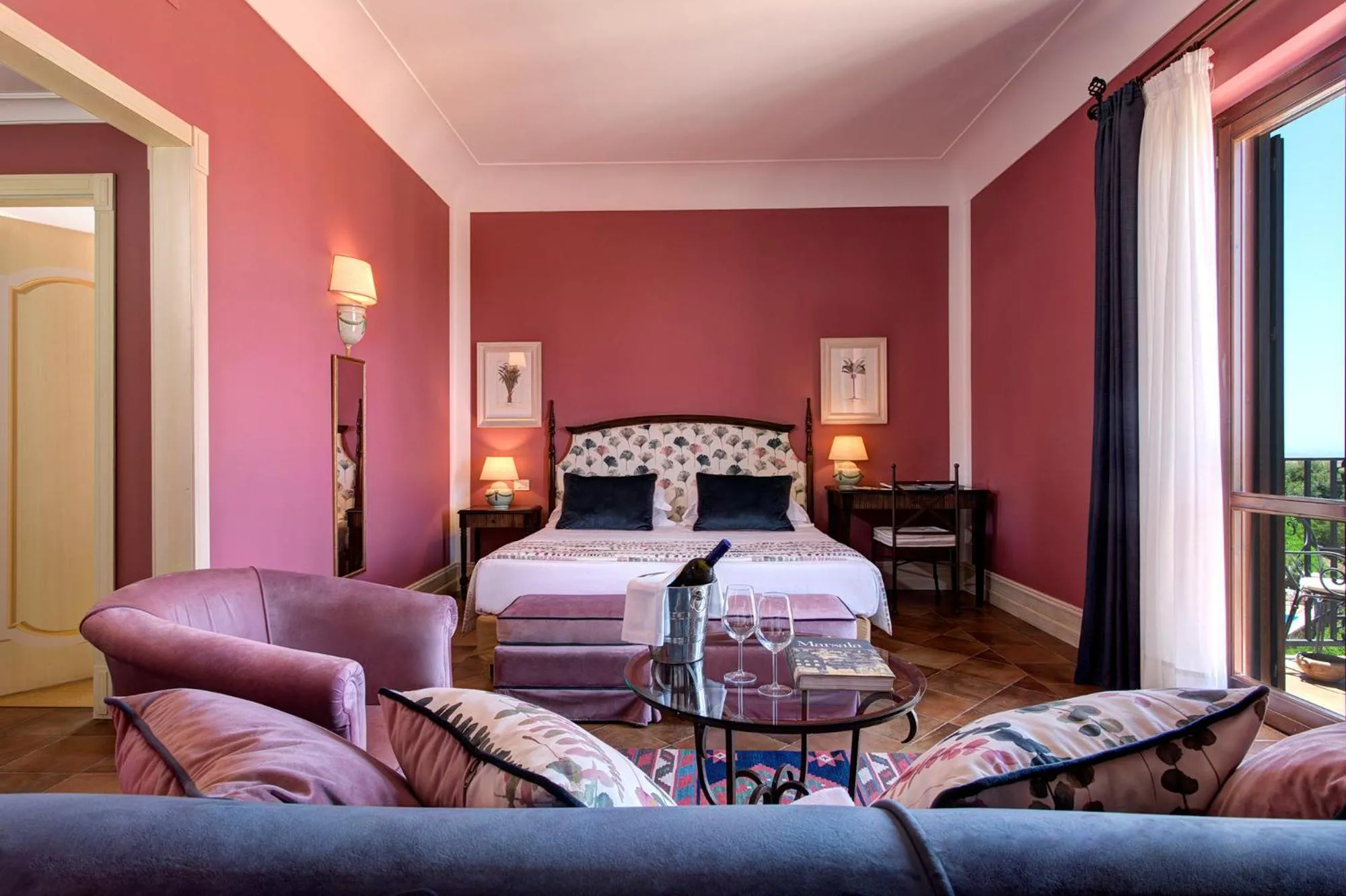 Bed in Hotel Baglio Oneto dei Principi di San Lorenzo - Luxury Wine Resort