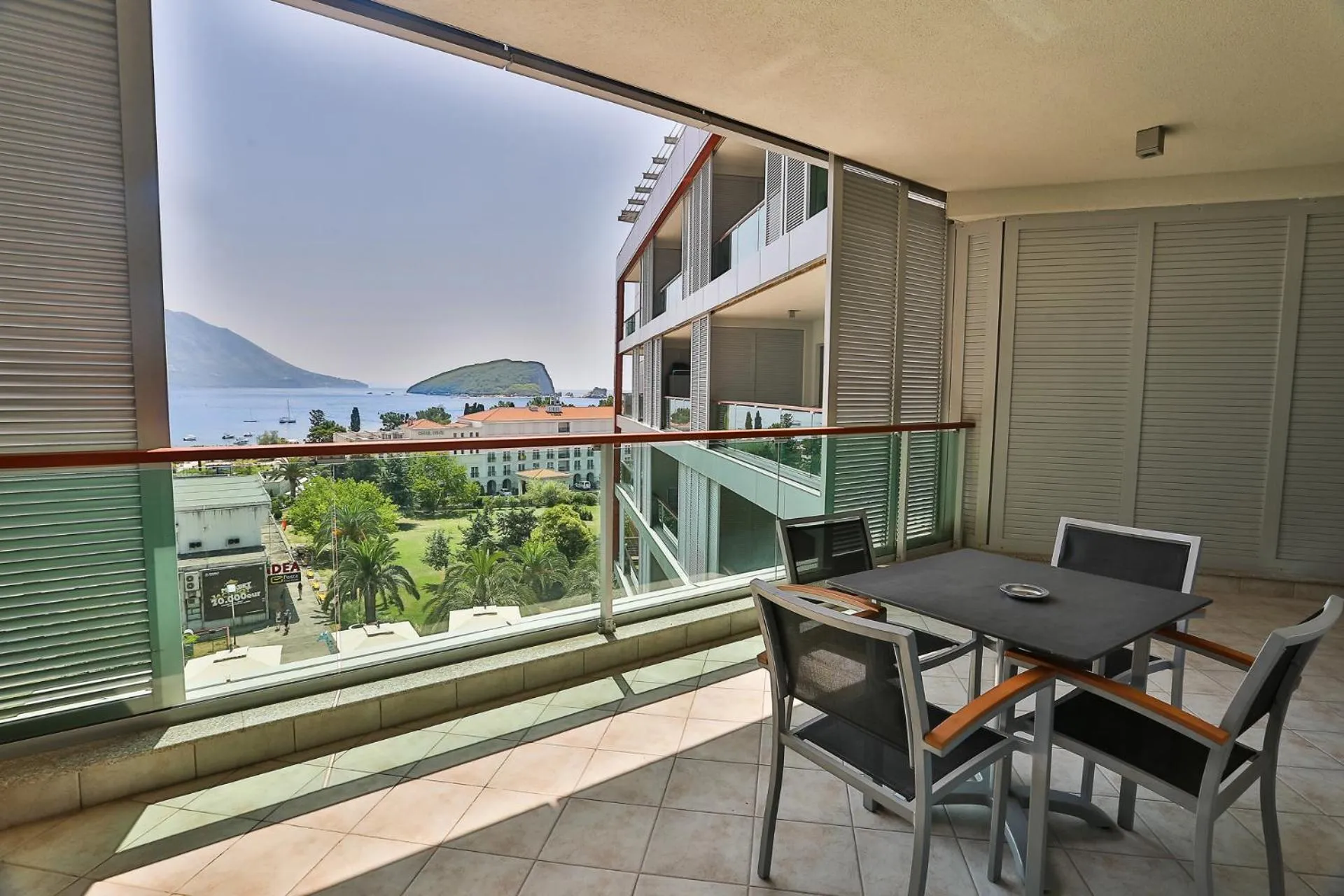 Balcony/Terrace in Hotel TQ Plaza