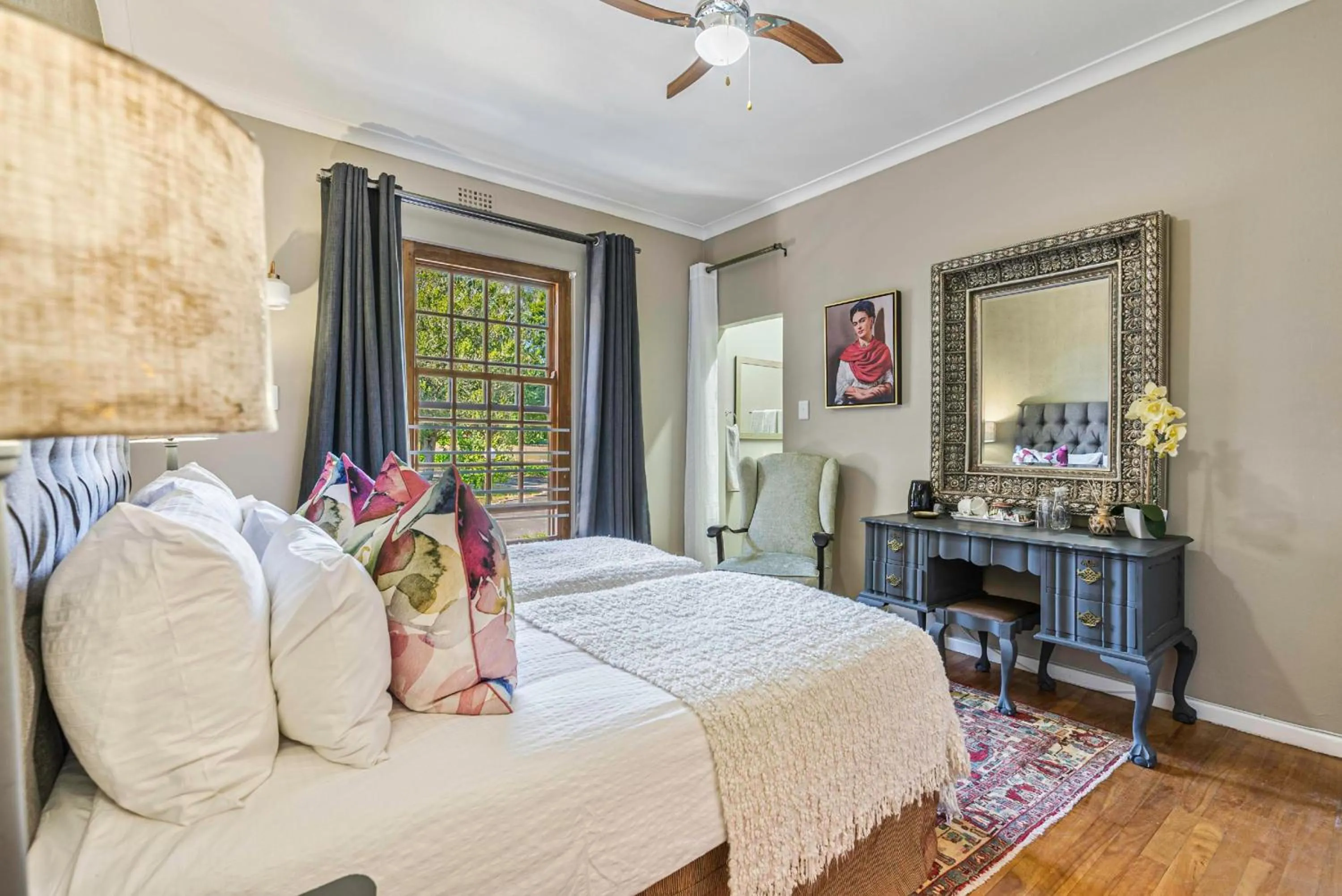 Photo of the whole room, Bed in Val de Vine