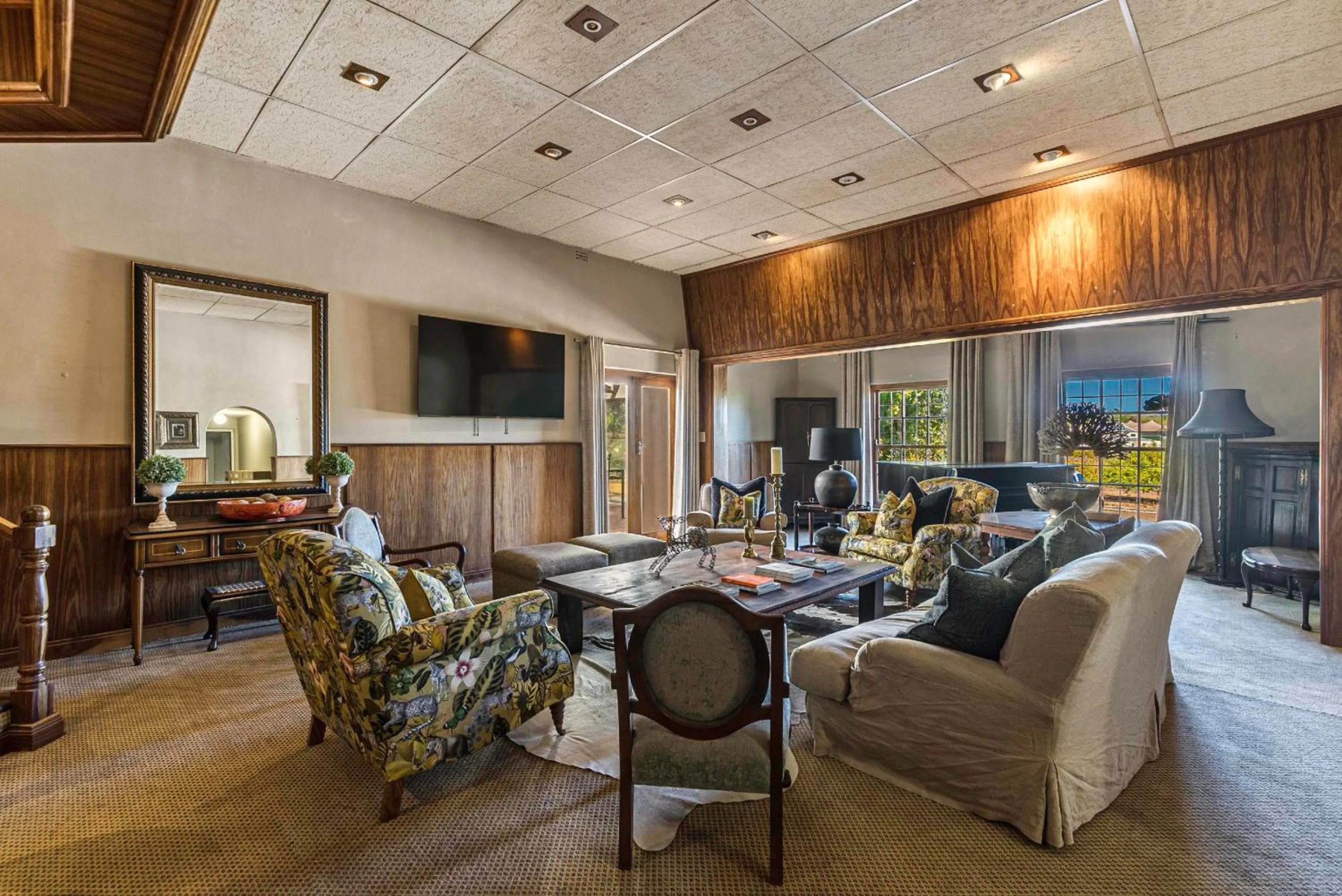 Communal lounge/ TV room in Val de Vine