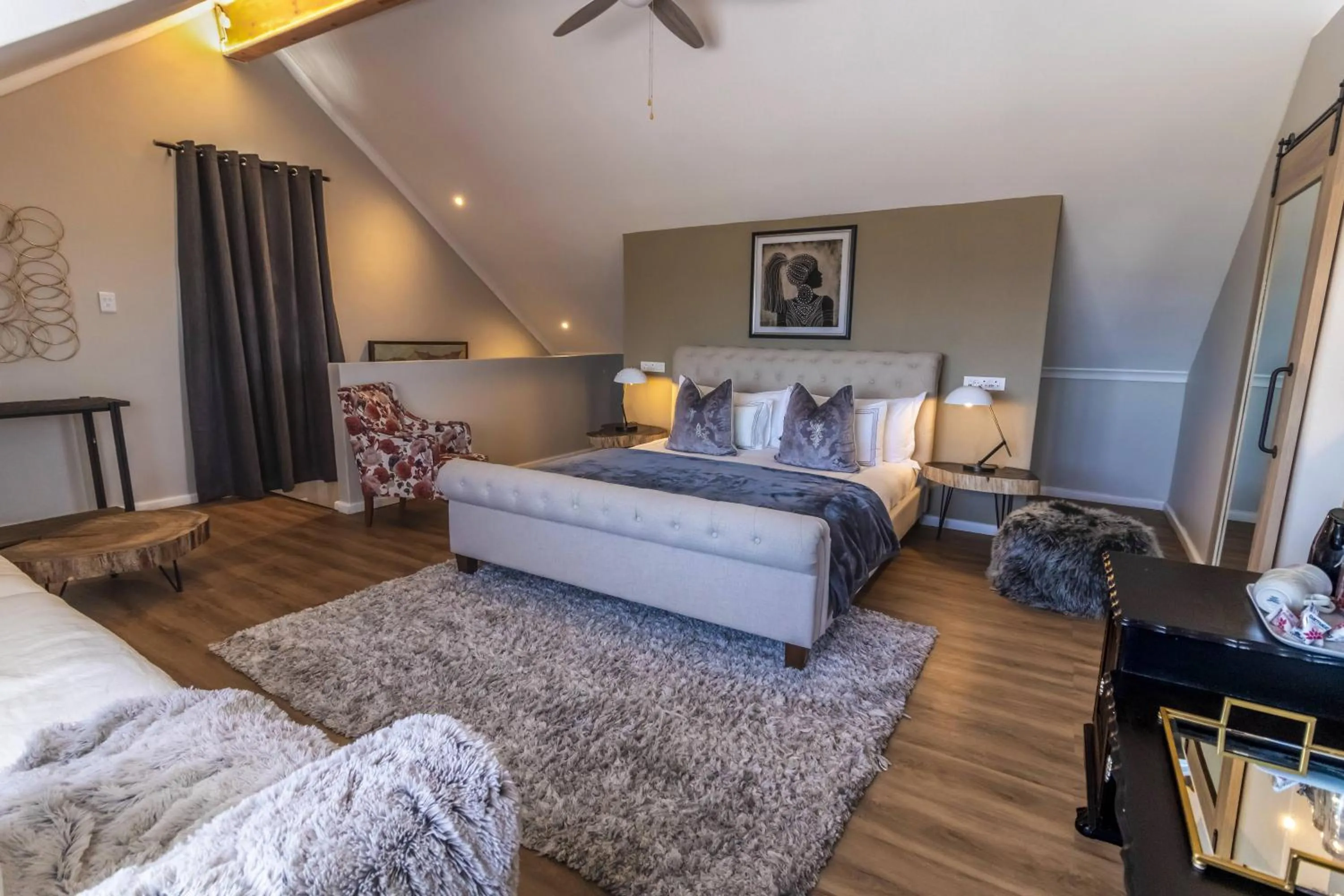 Photo of the whole room, Bed in Val de Vine