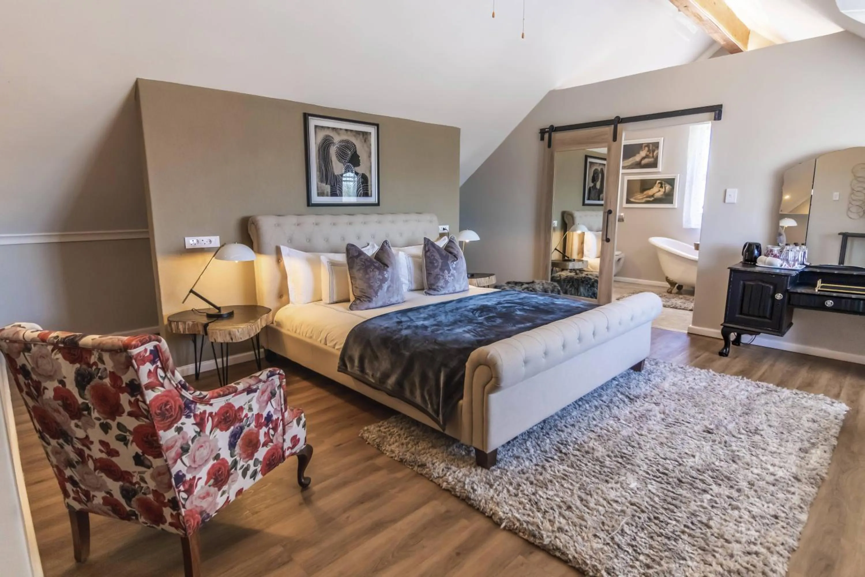 Bedroom, Bed in Val de Vine