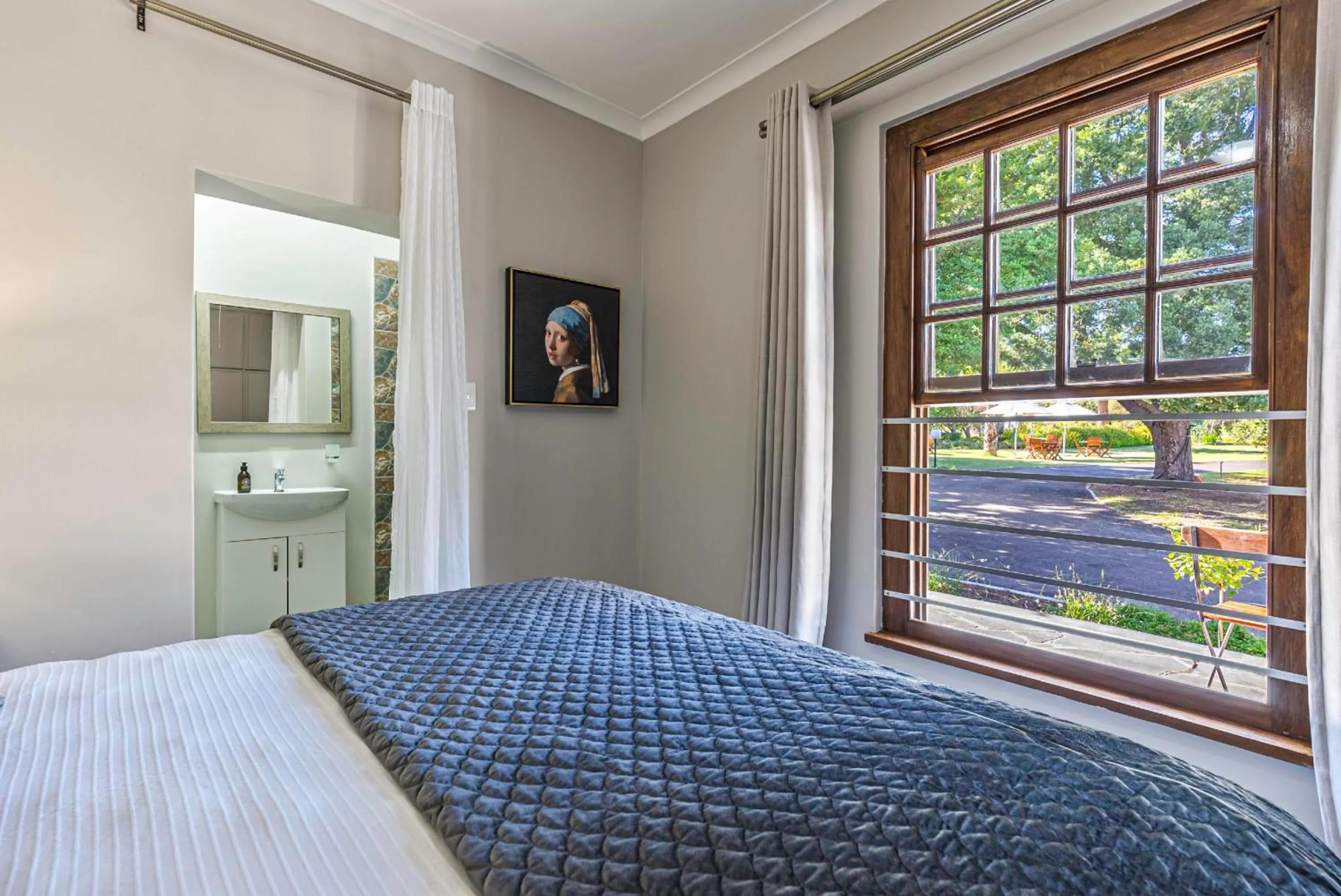 Photo of the whole room, Bed in Val de Vine