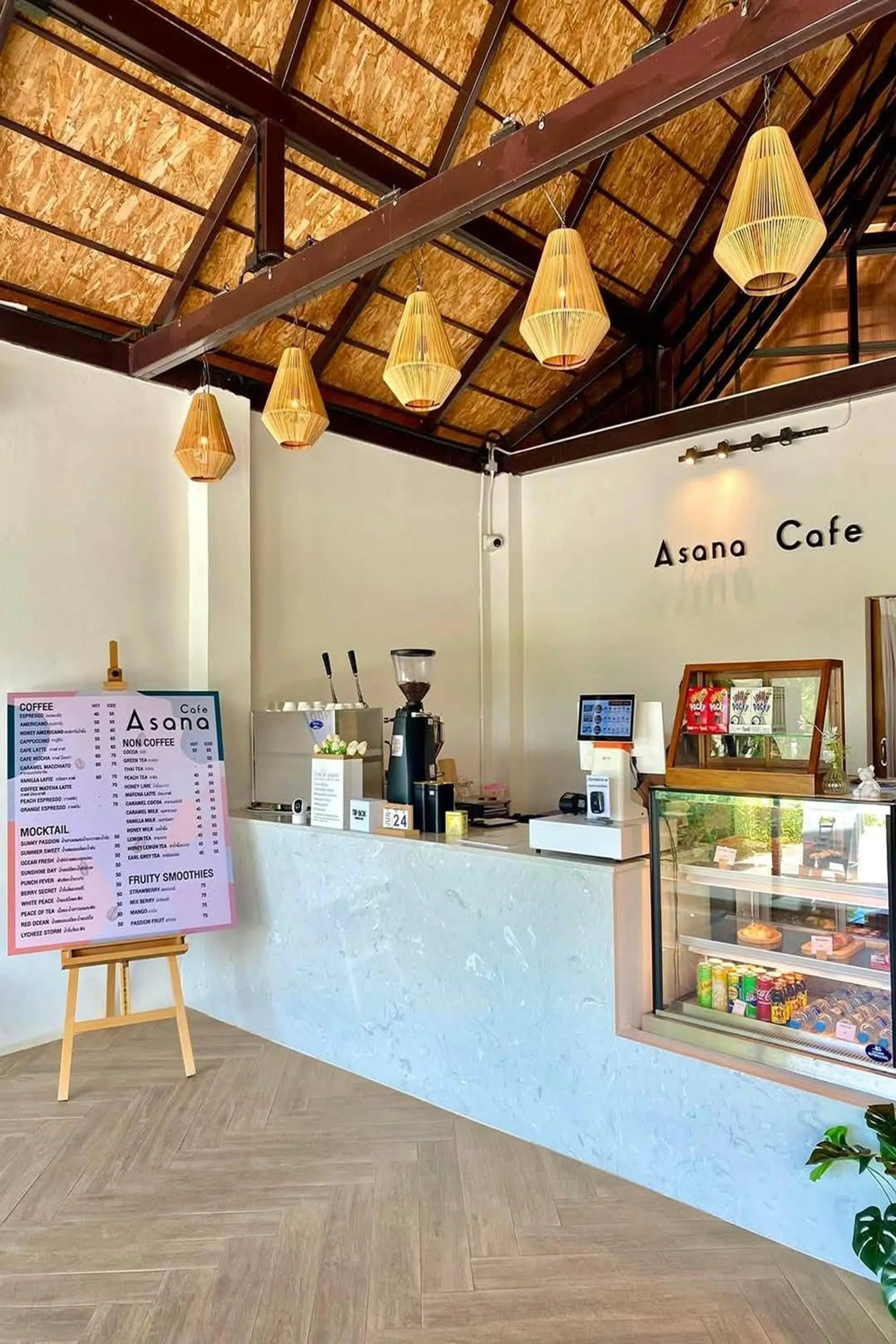 Food and drinks in Phorpun Resort Lampang